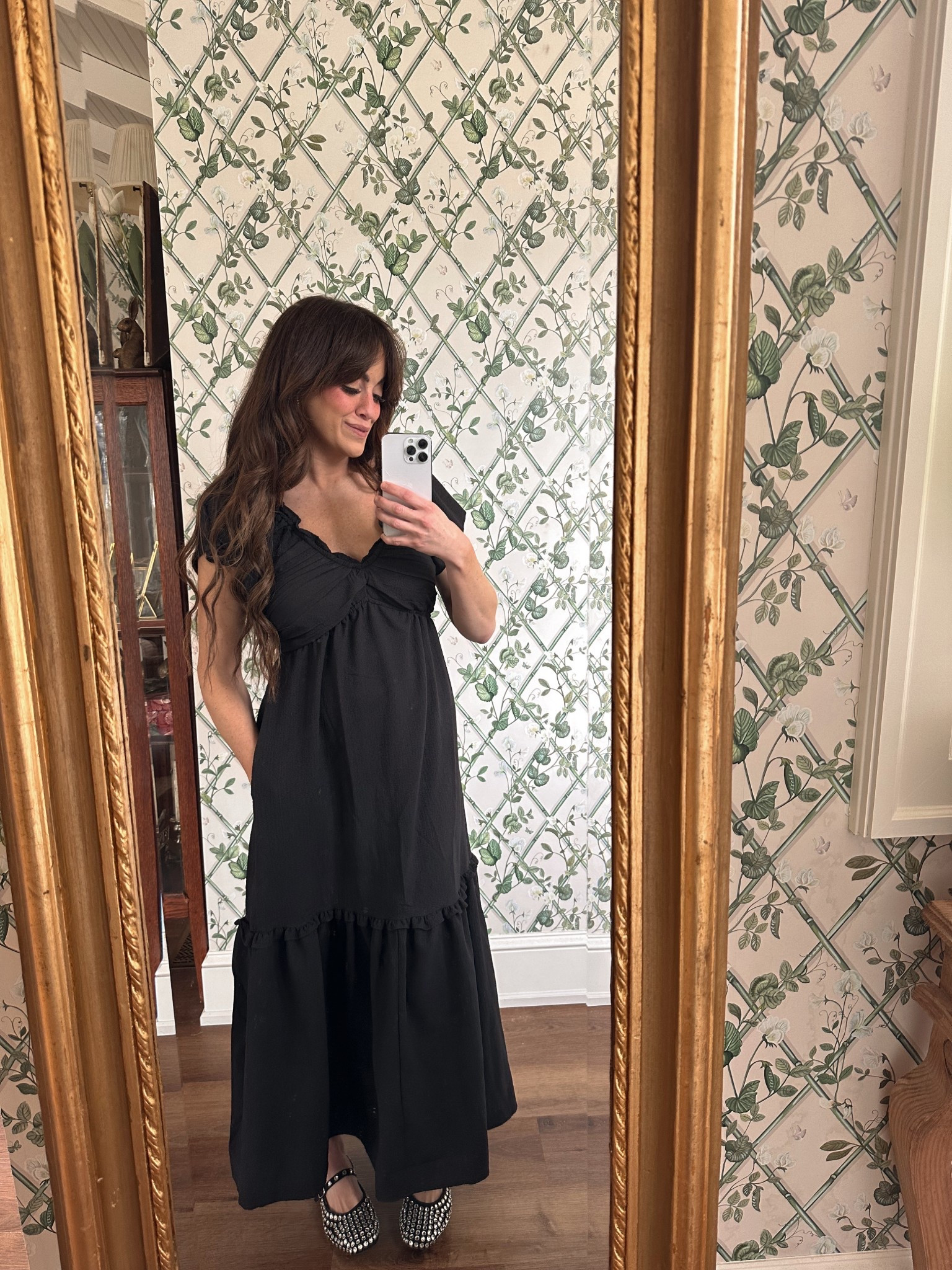 Cozy dress with pockets!!!! This dress is so effortlessly chic. Love pieces that you can throw on and look pulled together instantly. A must buy! 

#LTKSeasonal #LTKSaleAlert #LTKFindsUnder50