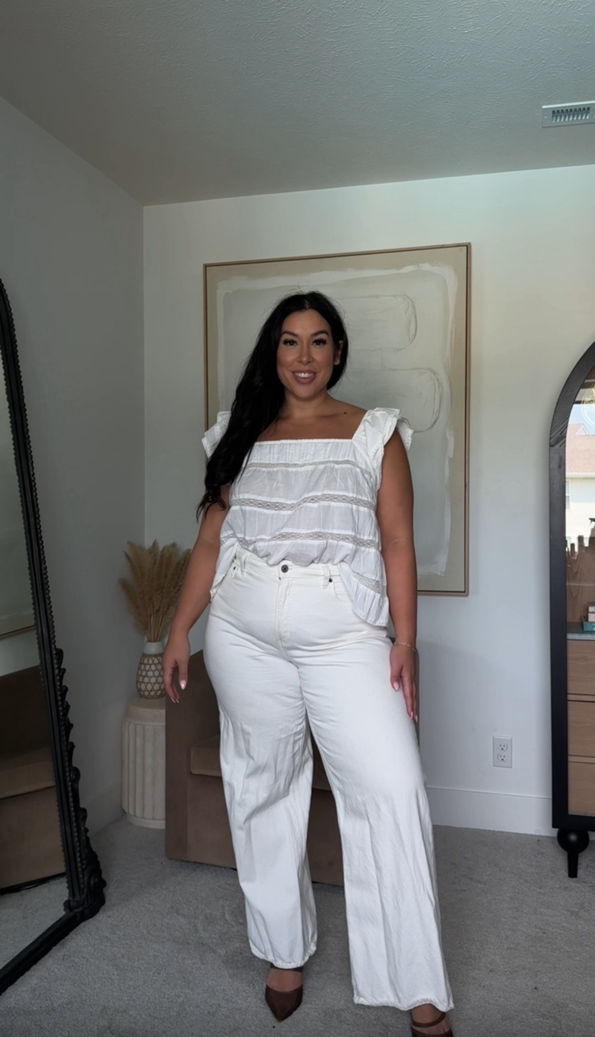Use code AFBONNIE for an extra discount! Wearing a size 33 L - Curve Love High Rise Wide Leg Jean (color: white)