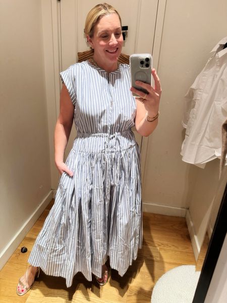 J.Crew Summer Try On: loved this drop waist midi shirt dress. Who doesn’t love a stripe for summer?! Runs tts. Allison in a medium.




Summer dress


#LTKStyleTip #LTKOver40 #LTKSeasonal