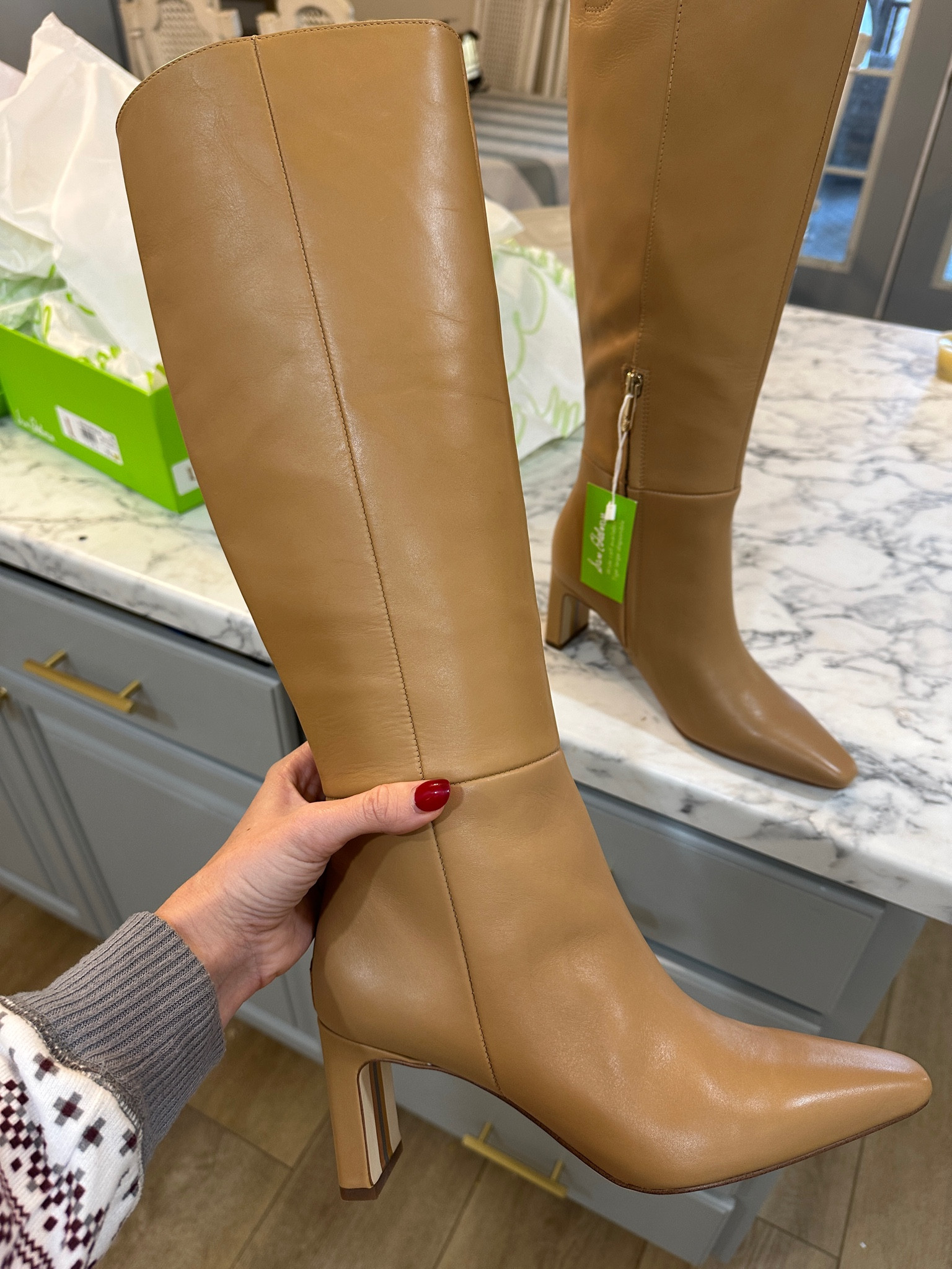 The most gorgeous leather knee high boots 🤩 they have them in a wide calf too that is highly rated! *Use code “goodbye2024” for $30 off! 

Perfect for parties, workwear, date night, holiday looks etc! 

Sam Edelman tan tall leather boots, wide calf boots, women’s winter boots, neutral holiday look, new year eve outfit 

#LTKHoliday #LTKGiftGuide #LTKShoeCrush