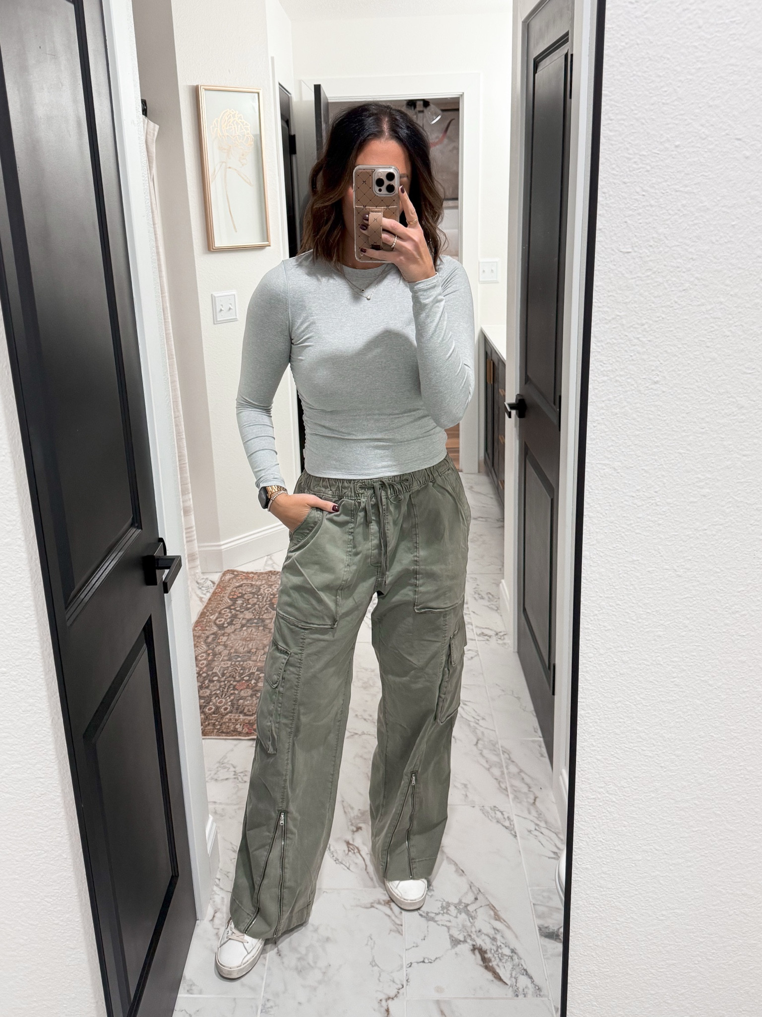 Top-medium
Cargo pants-medium long
Sneakers-38

#LTKSaleAlert #LTKShoeCrush #LTKStyleTip