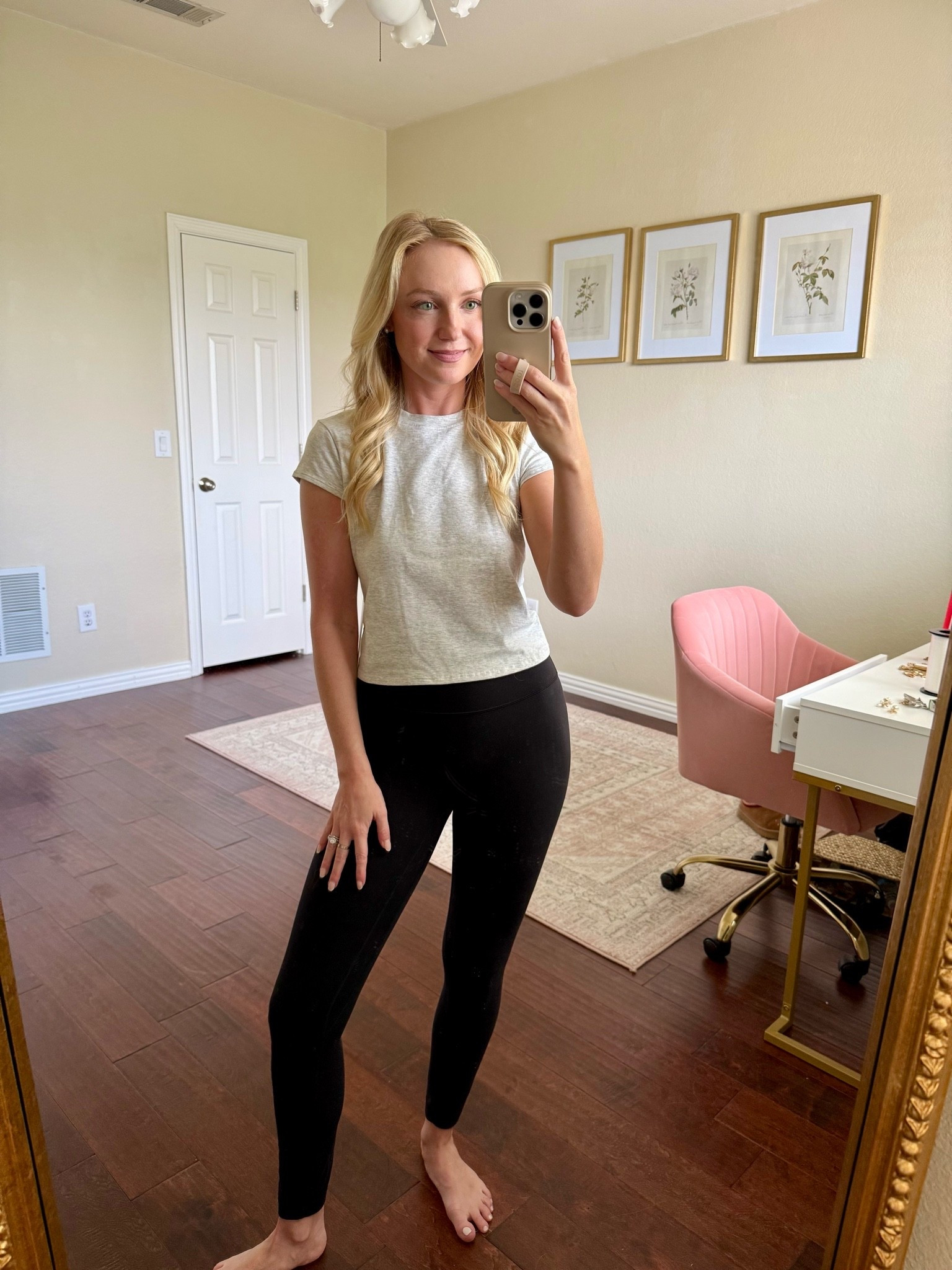 This cotton cropped tee is so comfortable and perfect to pair for a workout or shorts for summer!
