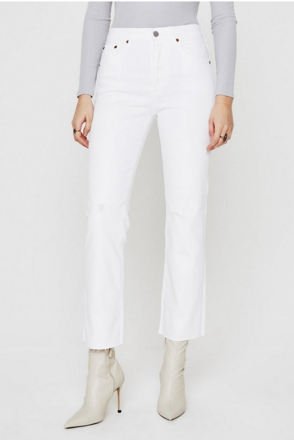 womens white jeans!!

#LTKstyletip #LTKFind #LTKworkwear