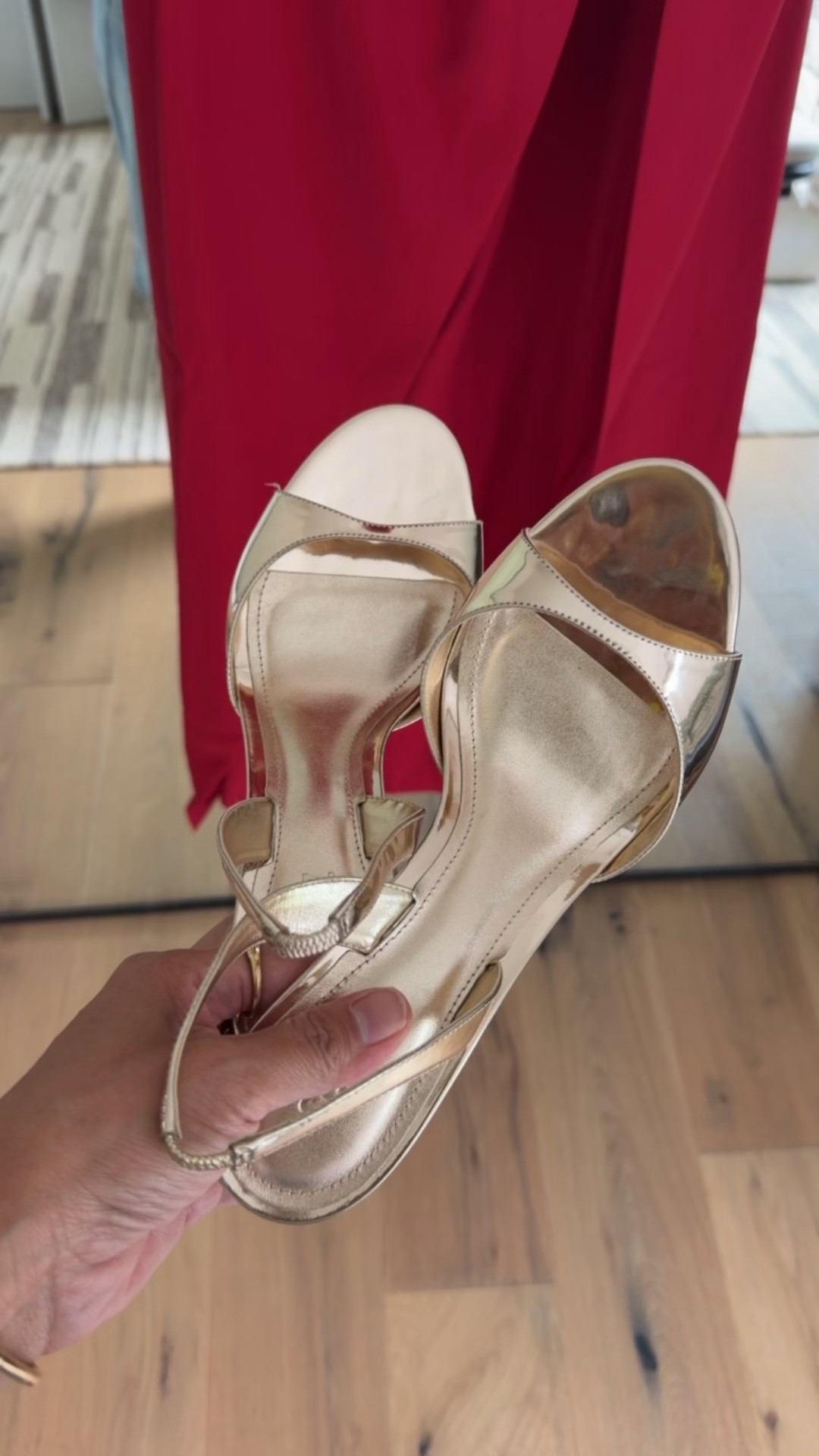 I did my true size but size up if you are between sizes. I’m a 9.5/10 and did a 10 in these.

#LTKWedding #LTKMidsize #LTKOver40