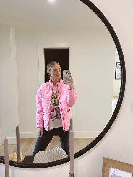 hot pink lightweight puffer jacket 🩷 under $40

#LTKSeasonal #LTKfindsunder50