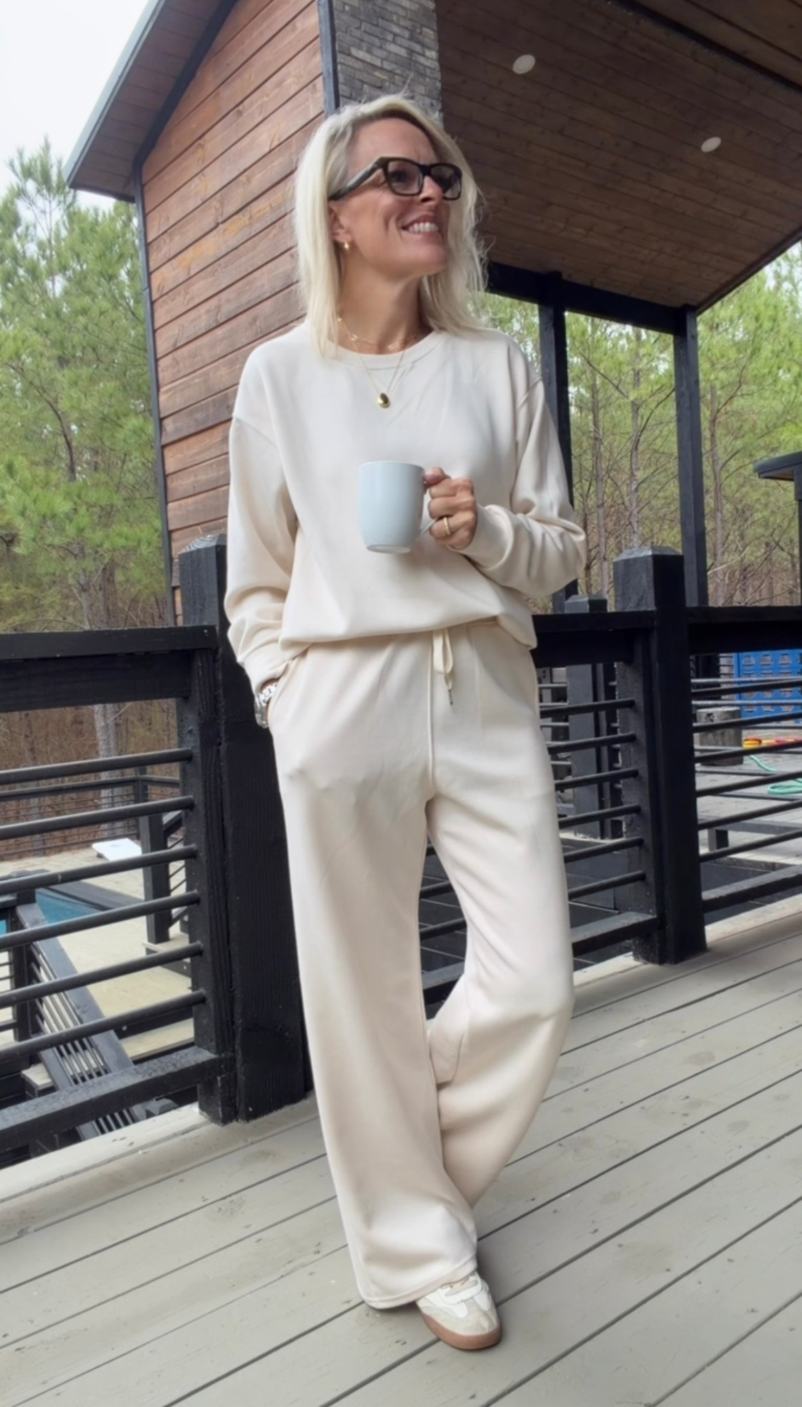 Lounge set 
Wearing small 

#LTKSeasonal #LTKOver40 #LTKTravel