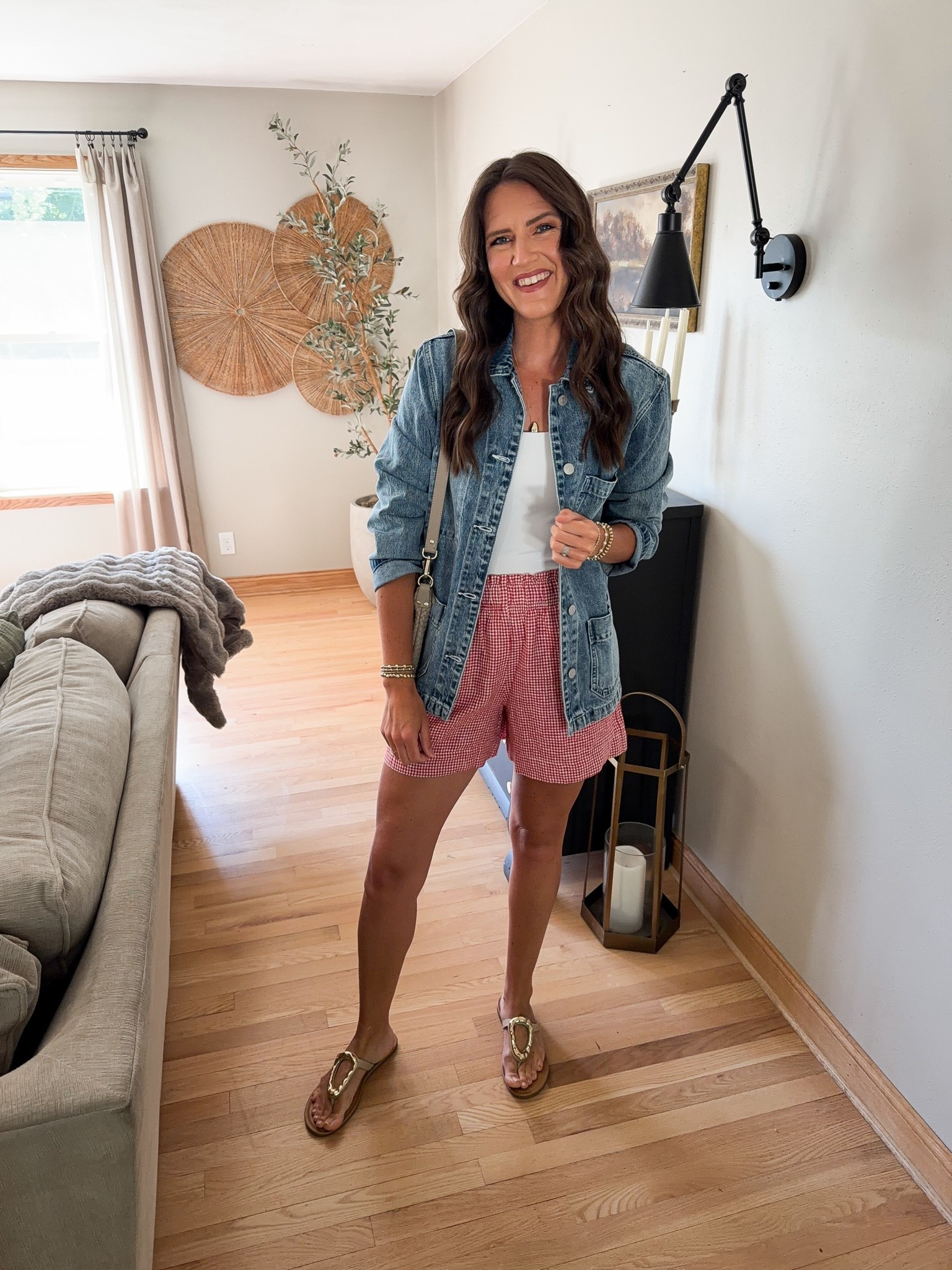 @quince knocked it out of the park with these pieces. I rarely use the word “obsessed” because it’s kinda cringe, but I’m absolutely OBSESSED with this look. I even ran over to Bryan and told him that it was the outfit of my dreams! 👌🏻🇺🇸 #quincepartner 

Jacket - small
Shorts - small