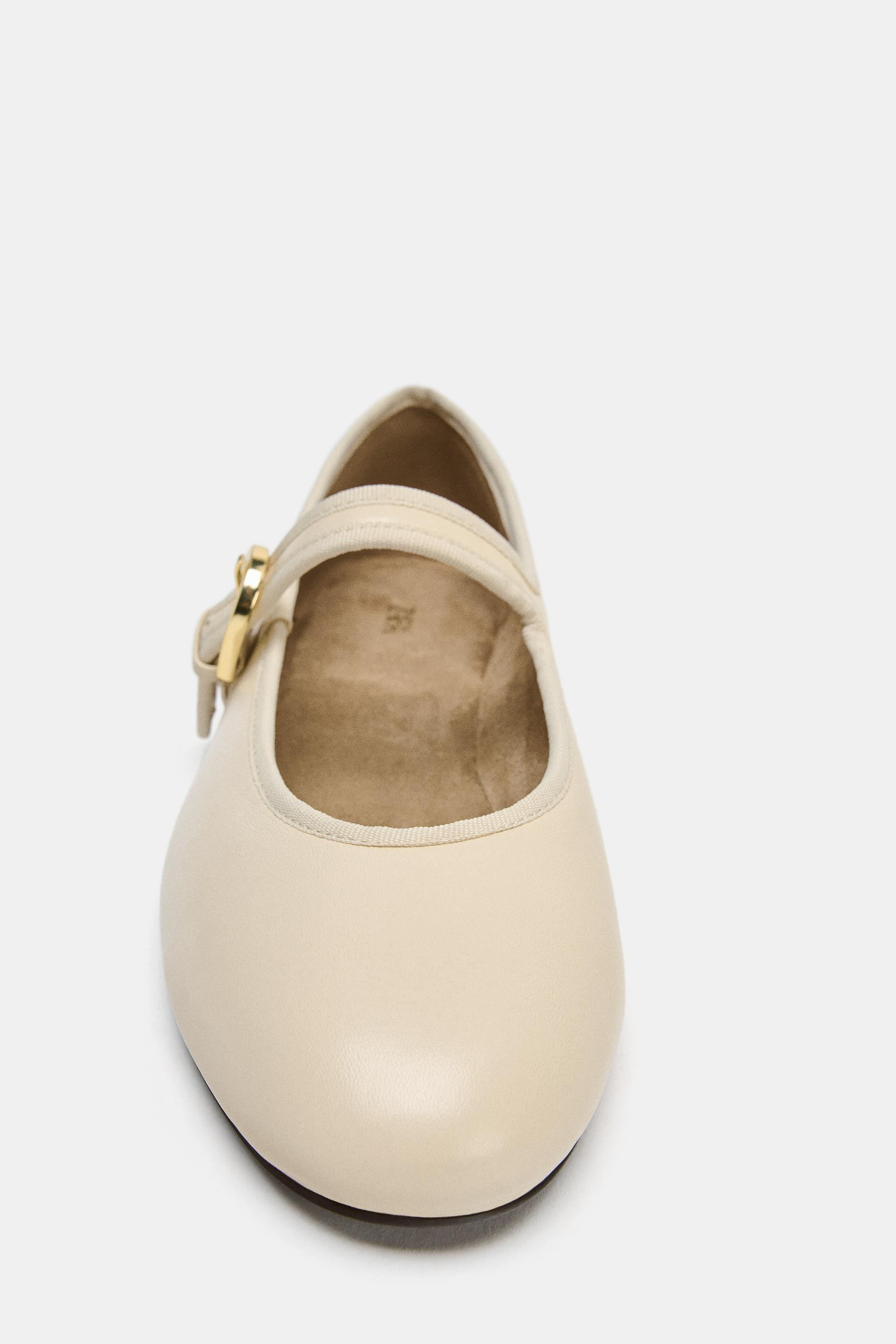 SOFT LEATHER BALLET FLATS | Zara US