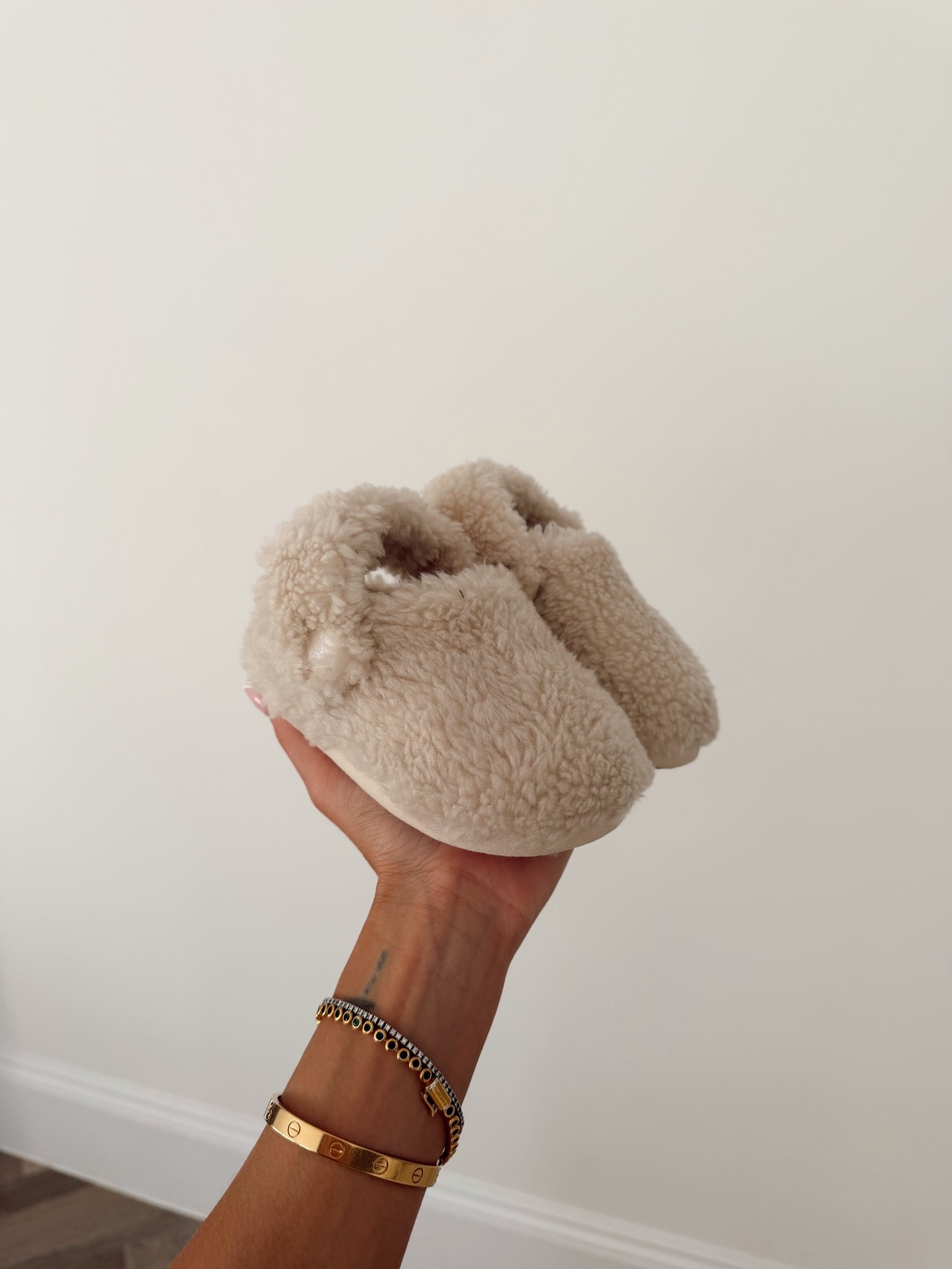 Toddler slippers for autumn

#LTKautumn #LTKbaby #LTKkids