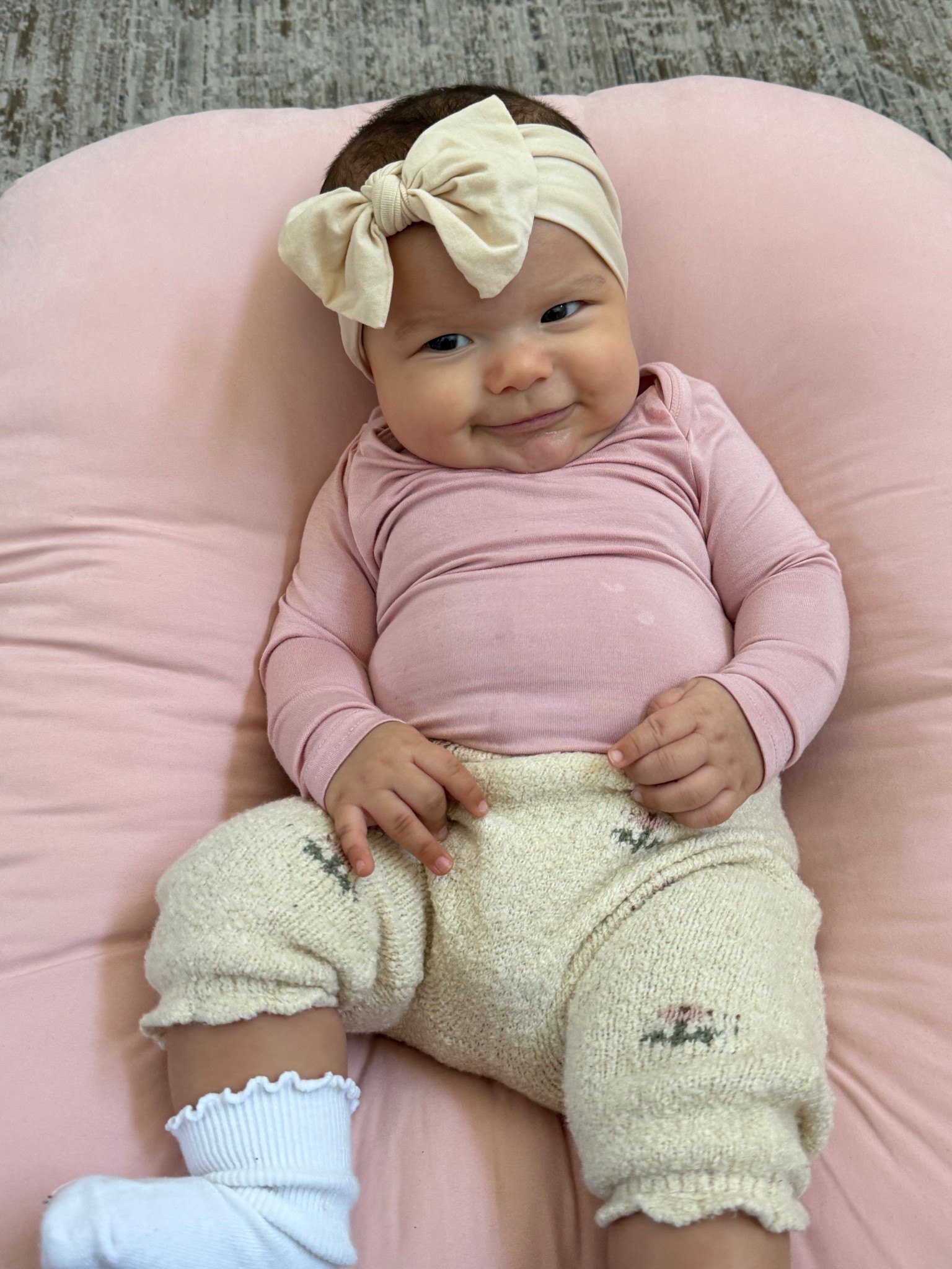 Babygirl outfit 🥰 the best bodysuit and bows!!

Baby outfit 
Baby 
Newborn 
Baby clothes 
Zara 
Zara outfit 
Amazon finds 

#LTKKids #LTKFindsUnder50 #LTKBaby