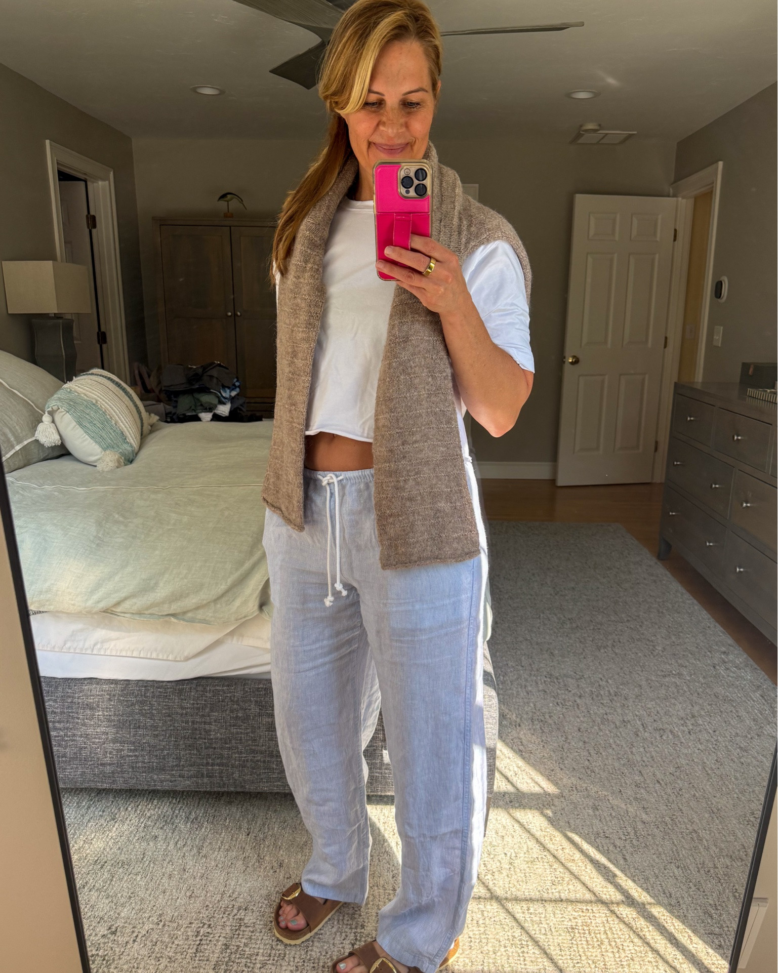 Found the BEST linen pants for the summer … and on sale Charleston Pant from Aritzia and paired with Rhythm sweater ❤️❤️👏🏼👏🏼

#LTKdayinmylife #LTKOver40 #LTKgrwm