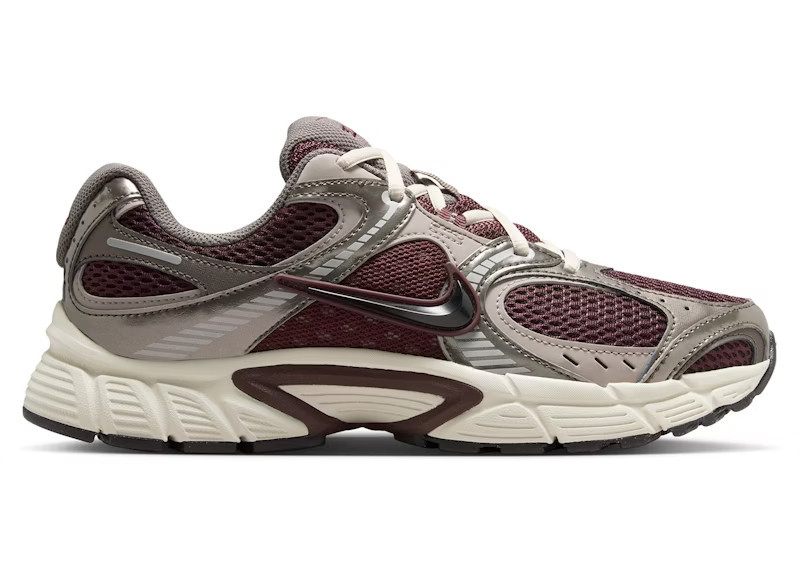 Nike V5 RNR (Women's) Sneakers in Burgundy Crush/College Grey/Light Orewood Brown | StockX