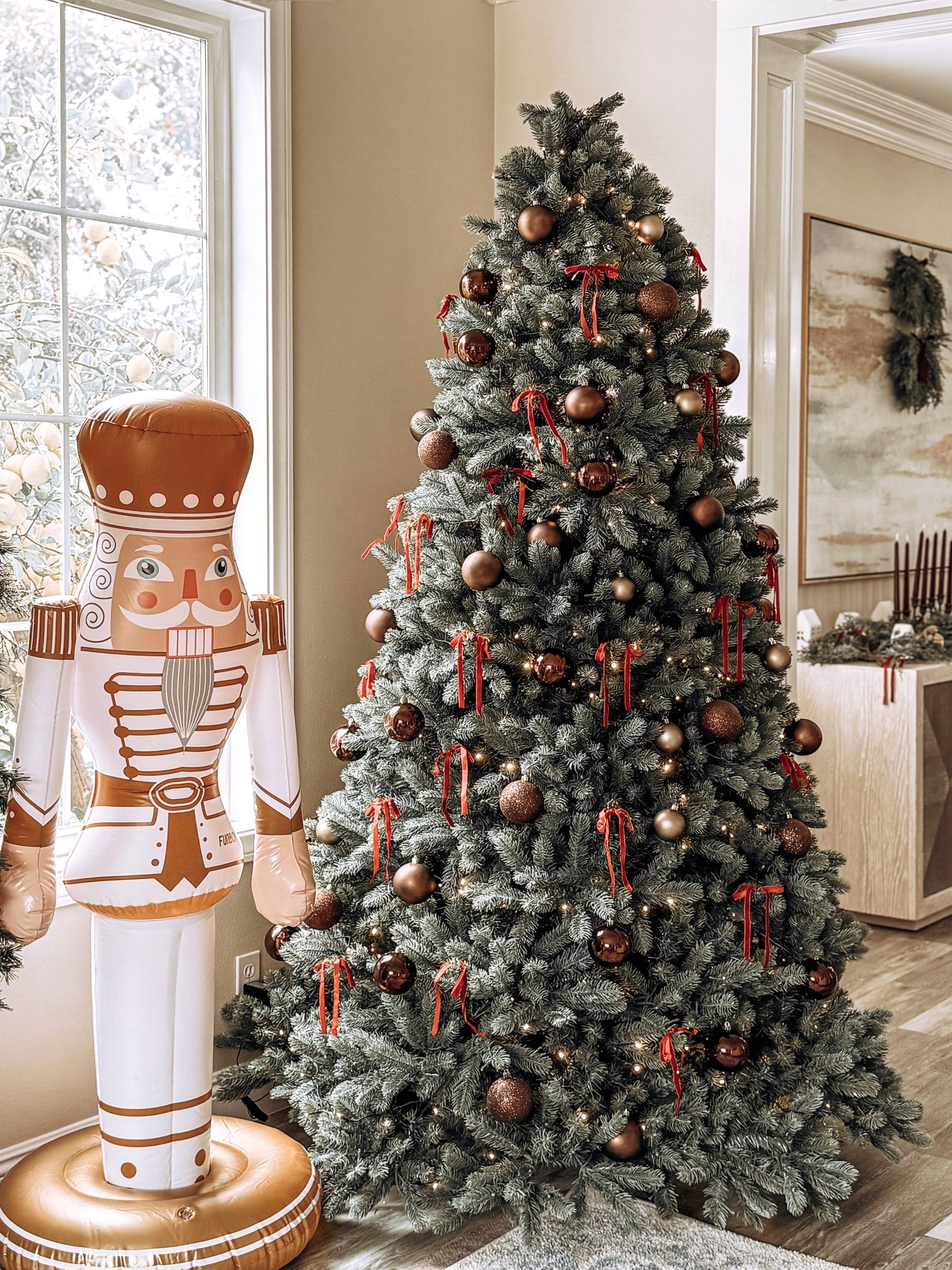 Christmas tree style 


#LTKHoliday #LTKSeasonal #LTKHome