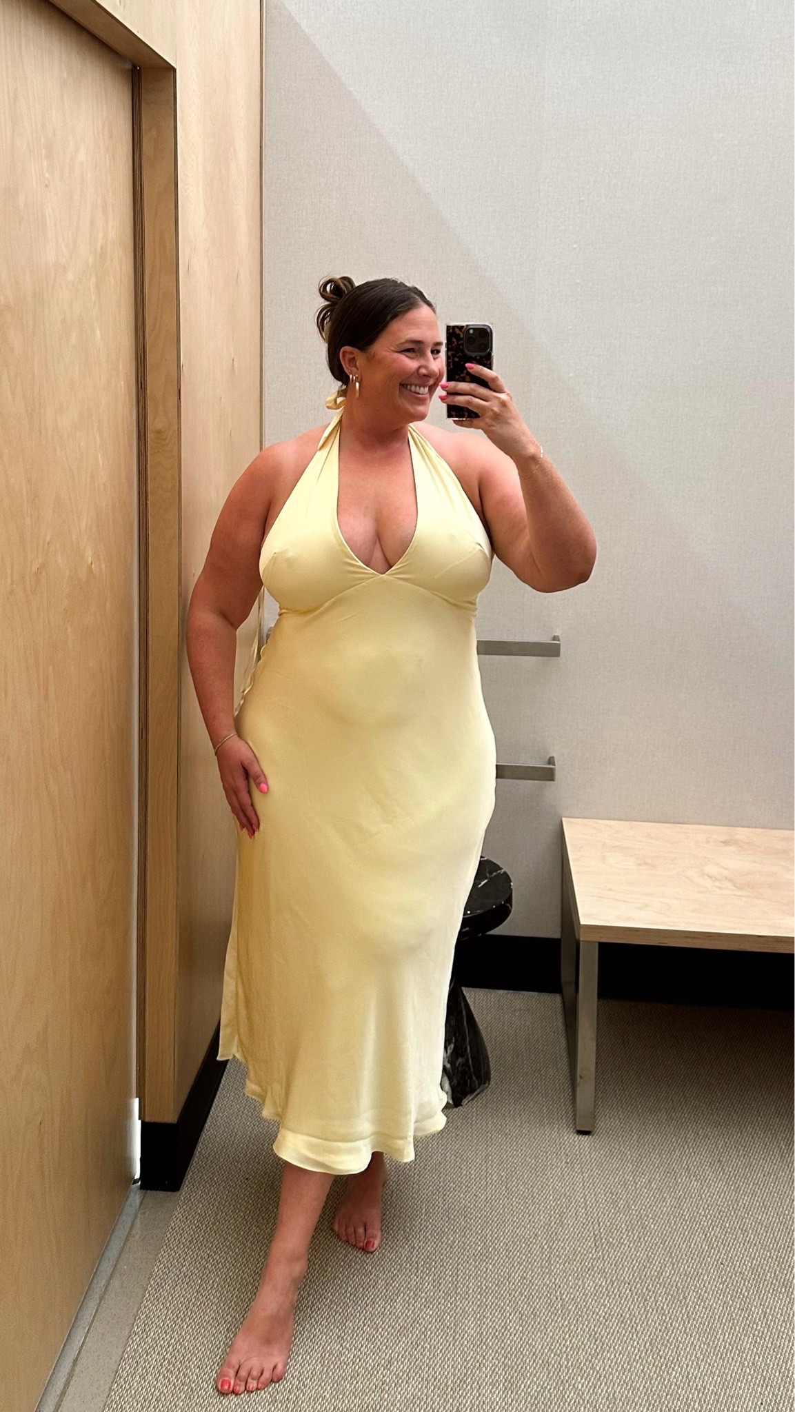 This dress is so gorg but a little too small for me! If you’re closer to a size 14 this would be perfect on you!

#LTKMidsize