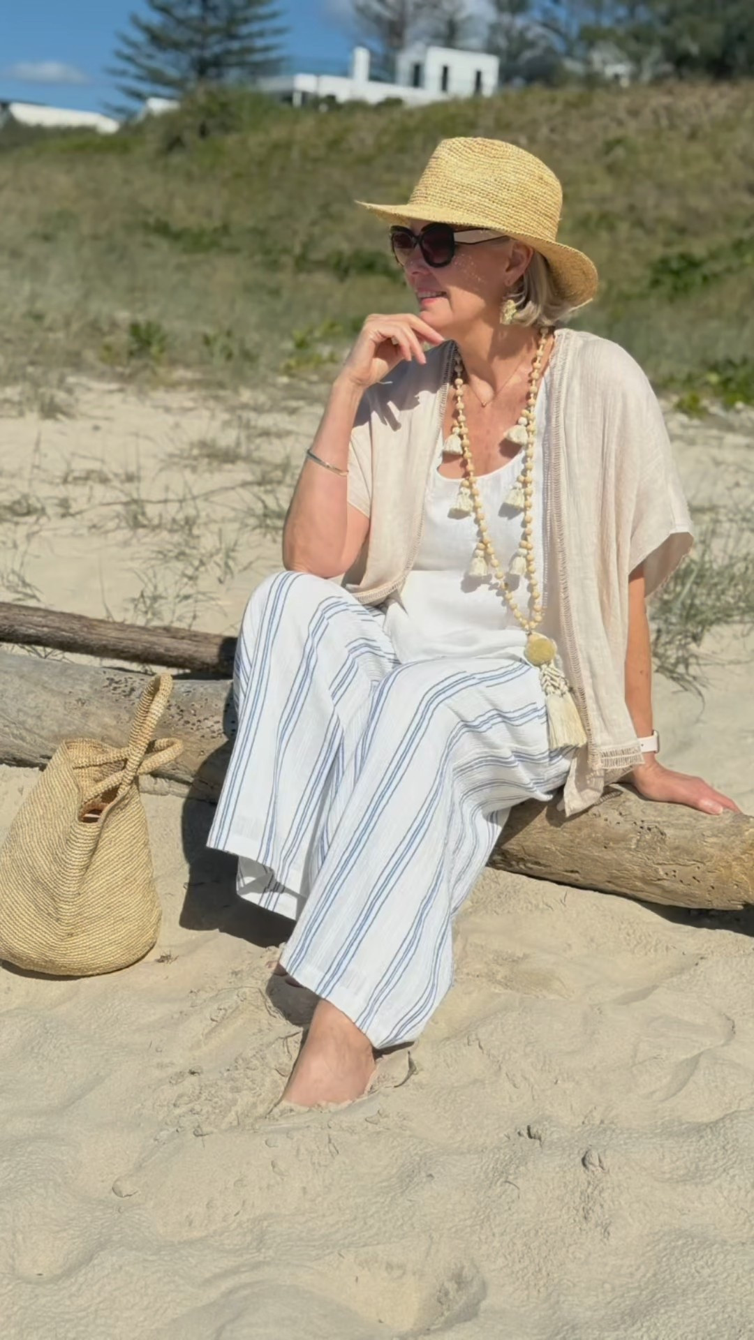 FOLLOWING THE SUN! 💙🤍🧡
Loving these pieces from this new collection. Linen, soft stripes and calming tones of beige, cream and blue, it’s everything I adore. 
Linda 175cms and usually a size 12 wears all Size M in this Brand. 


#LTKover50style #LTKaustralia #LTKstyletip
