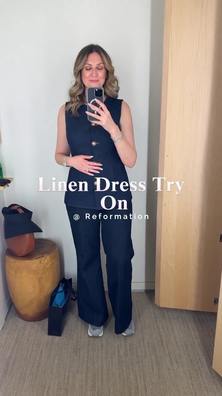 A #linendress #tryon in @reformation. I didn’t purchase any of the dresses but have a few in my closet and one that is already packed and ready for Croatia.