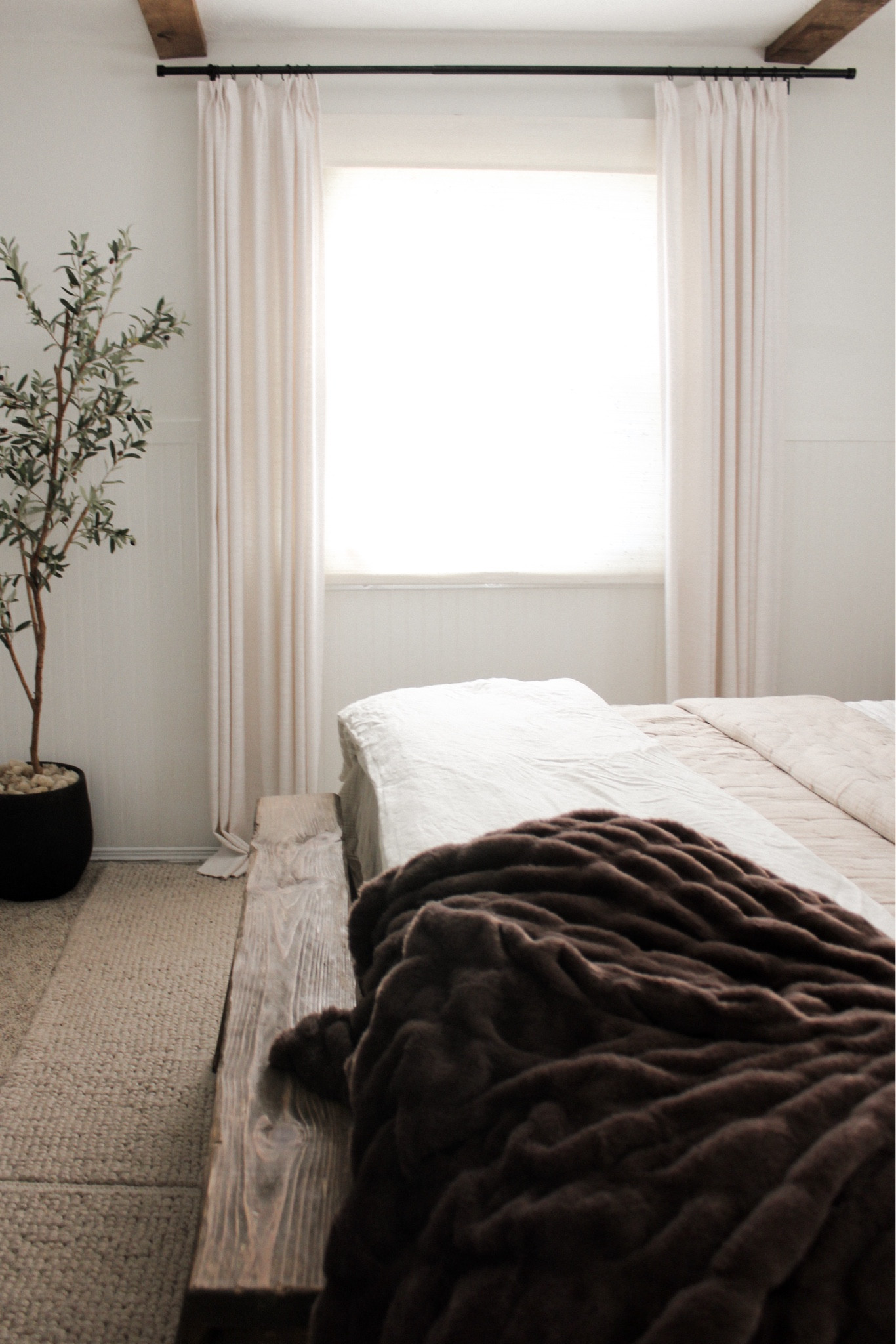 olive tree on SALE! the best realistic slim tree. + Linen bedding favorites!

linen bedding. Neutral bedroom. Primary bedroom olive tree. Black planter. Linen curtains  

#LTKfindsunder50 #LTKsalealert #LTKhome