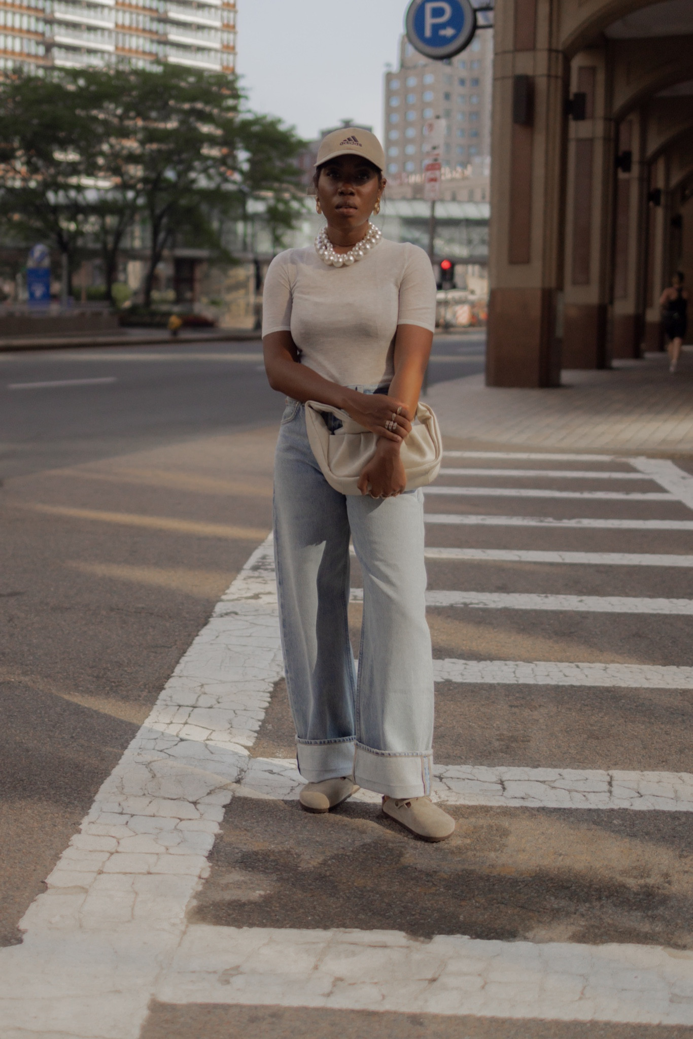 Fall fashion Birkenstock bostons wide leg jeans pearl necklaces 

#LTKunder100 #LTKstyletip