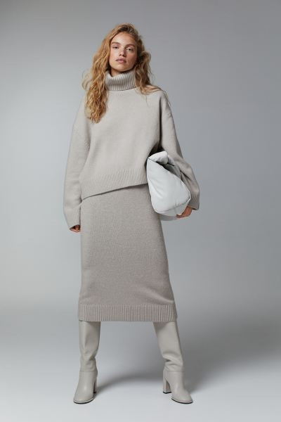 Oversized Turtleneck Sweater | H&M (US + CA)