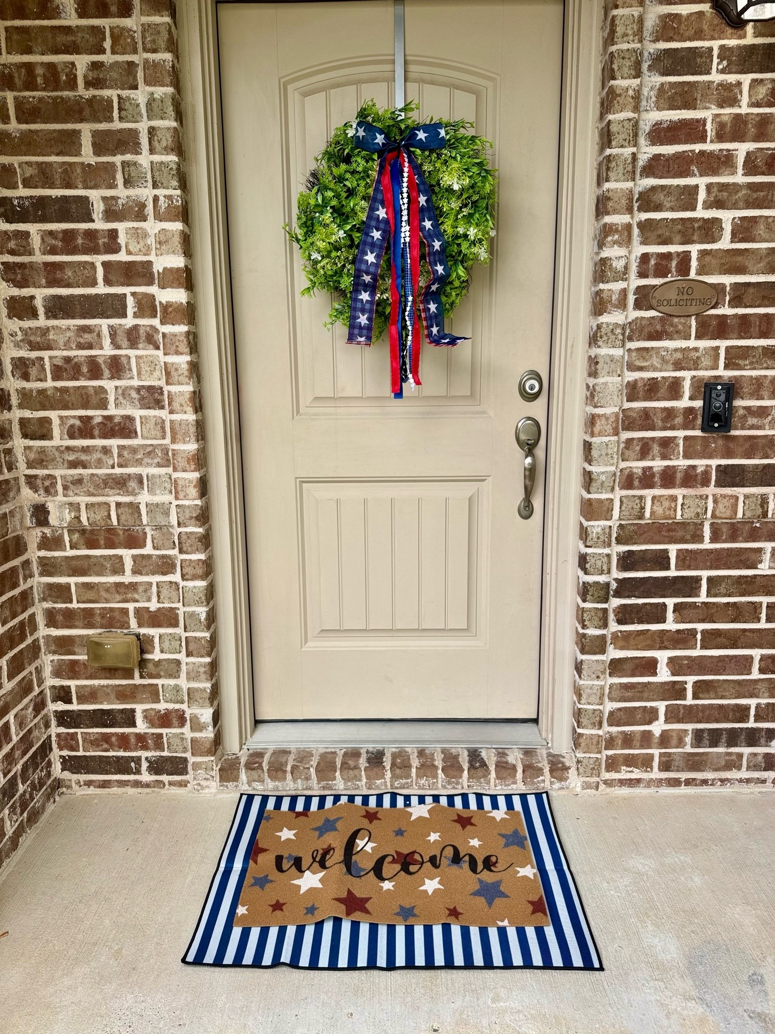 Amazon patriot porch!

memorial decor. Fourth of July. red white and blue decor. Amazon finds.

#LTKSeasonal #LTKHome