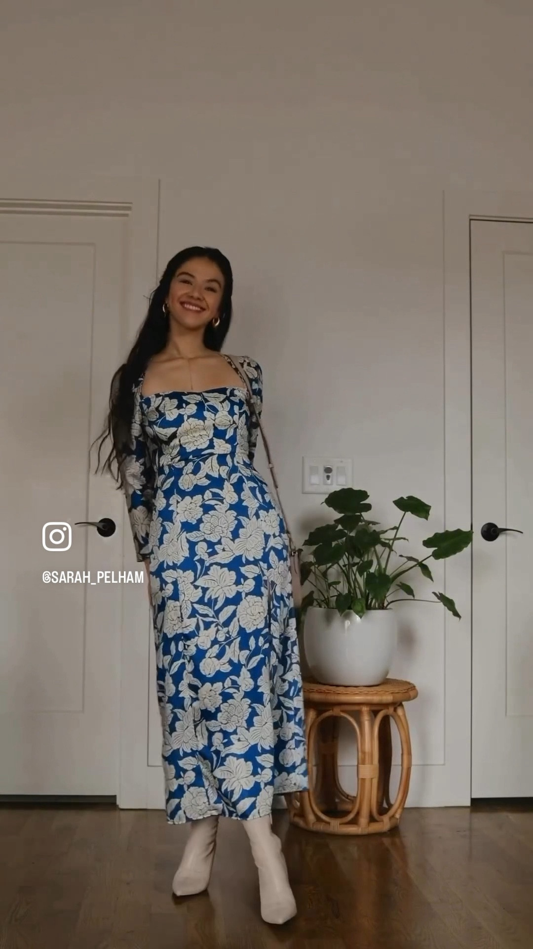 Blue and white floral dresses 💙🤍

This dress is sold out from Zara, but linked similar dresses new and same or similar secondhand linked as well (**just check seller notes on condition if buying secondhand, a couple are brand new sold secondhand) 🩵 the Ref Gloriana dress in Cyanotype is almost the same! 

#LTKVideo #LTKSeasonal #LTKstyletip