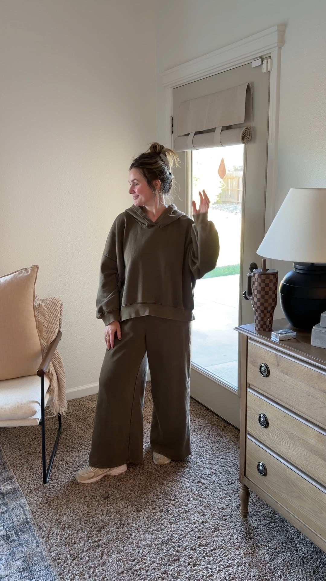 OOTD as a mom of 2 that likes to be comfy but still feel put together 🤍 

#LTKFindsUnder100 #LTKMidsize #LTKSaleAlert