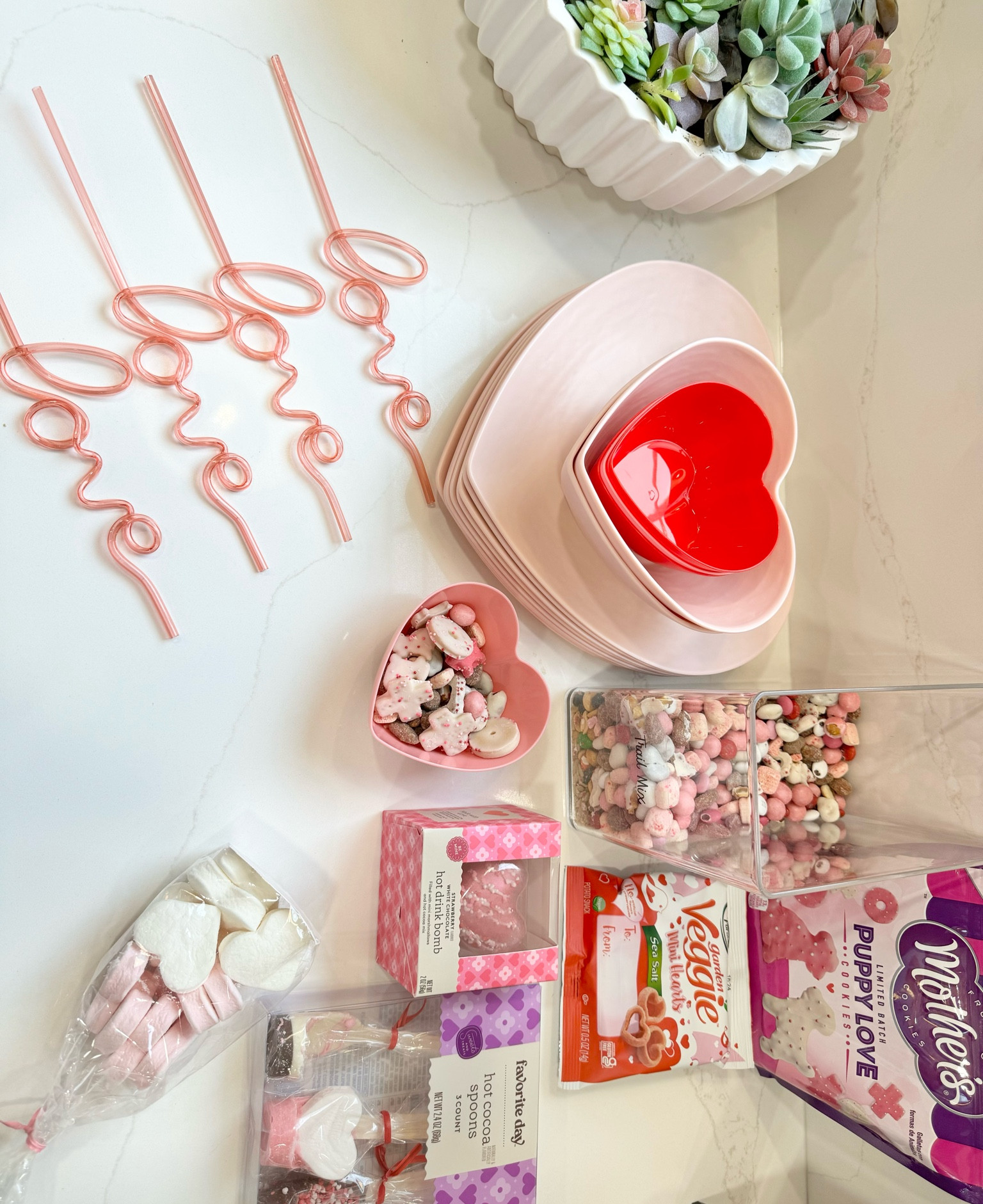 Valentine snacks + valentine party items! Heart plates & bowls 😍💕 

#LTKSeasonal