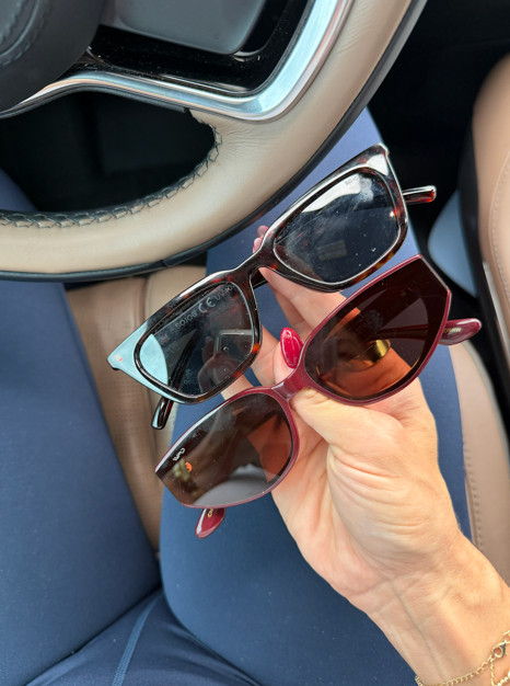 Fall outfits just hit different with the right sunglasses. 🍂 I’m loving these rich brown, burgundy, and tortoiseshell tones for adding a little extra polish to cozy knits, denim, and layered looks. A small accessory moment that makes even the simplest fall outfit feel instantly more styled. 🤎🍁😎

#FallSunglasses #FallAccessories #FallFashion #SunglassesStyle #WomensSunglasses #BrownSunglasses #TortoiseshellSunglasses #FallOutfitIdeas #AutumnStyle 

 #LTKootd