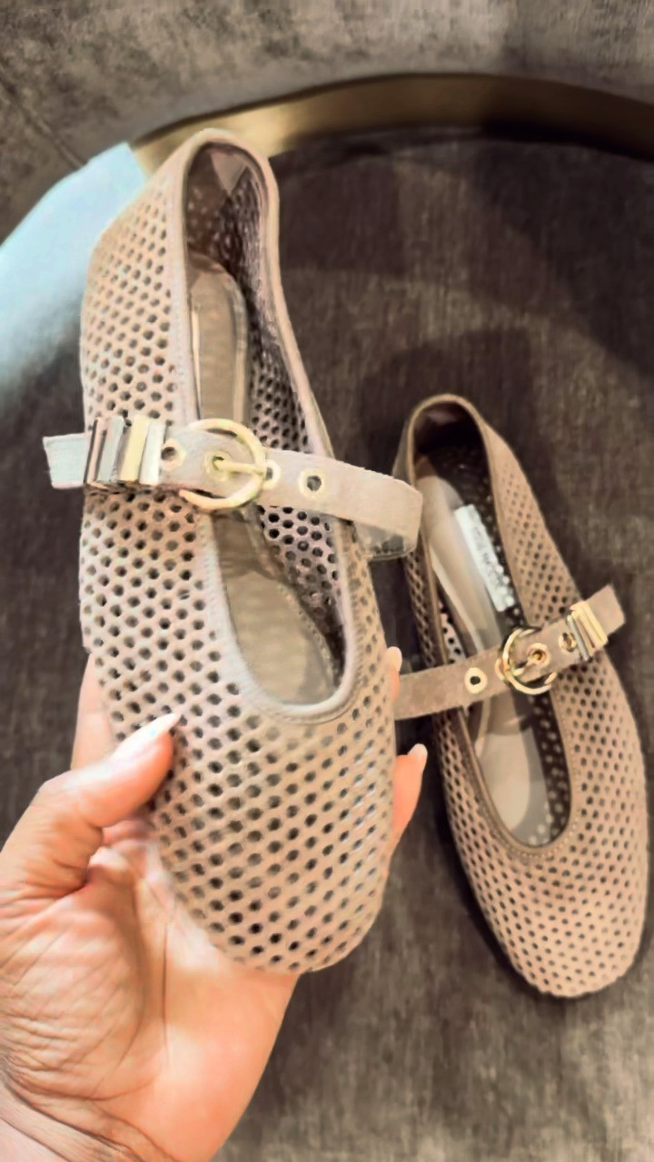 I love these NSale Steve Madden flats that are great for work and for my teachers too! 🙌🏾 

 #LTKgrwm #LTKSaleAlert #LTKWorkwear