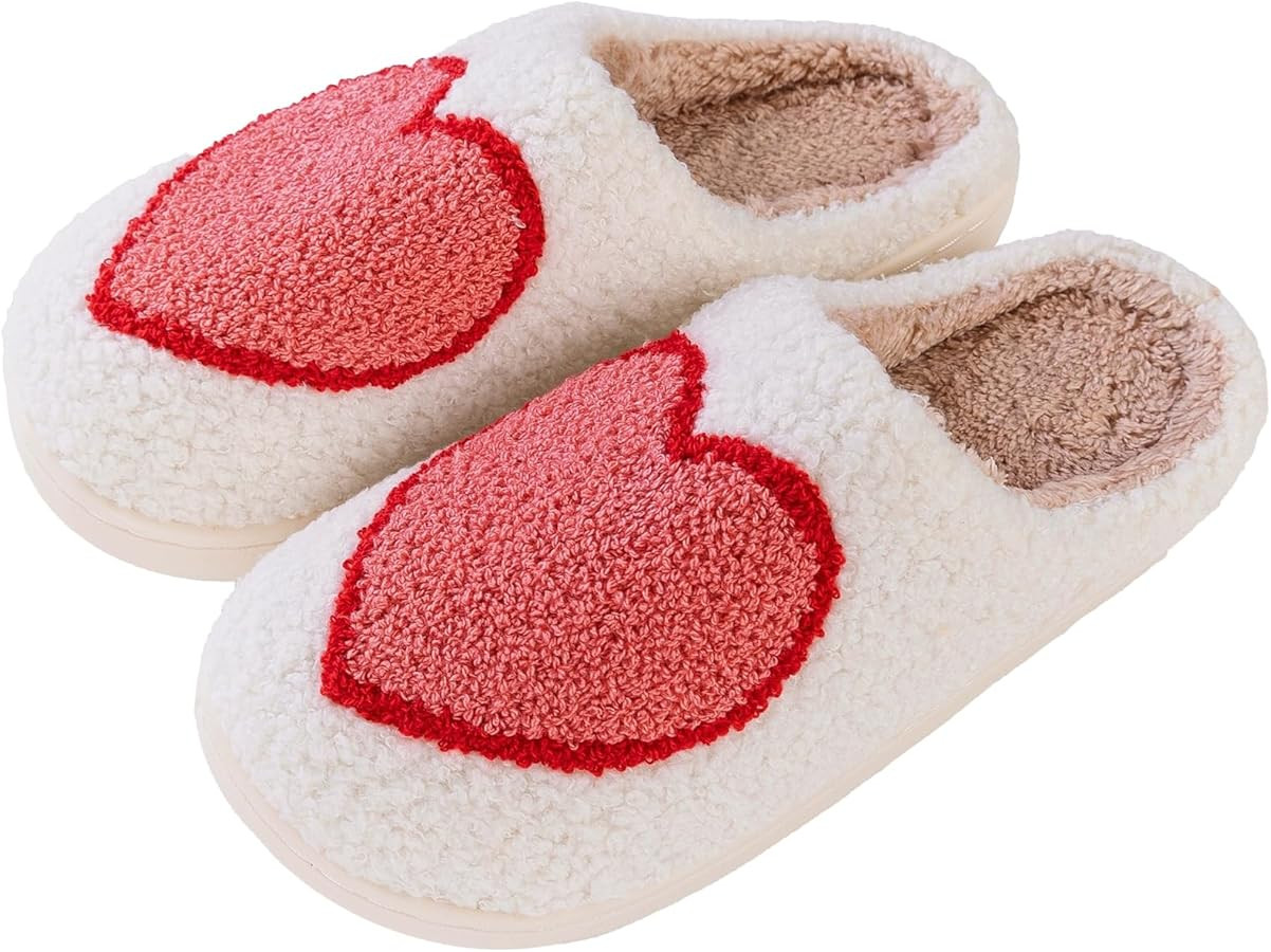 Women Slippers Cute Pattern Strawberry Slippers Warm Soft Bedroom Shoes Fuzzy Closed Toe Sandals ... | Amazon (US)