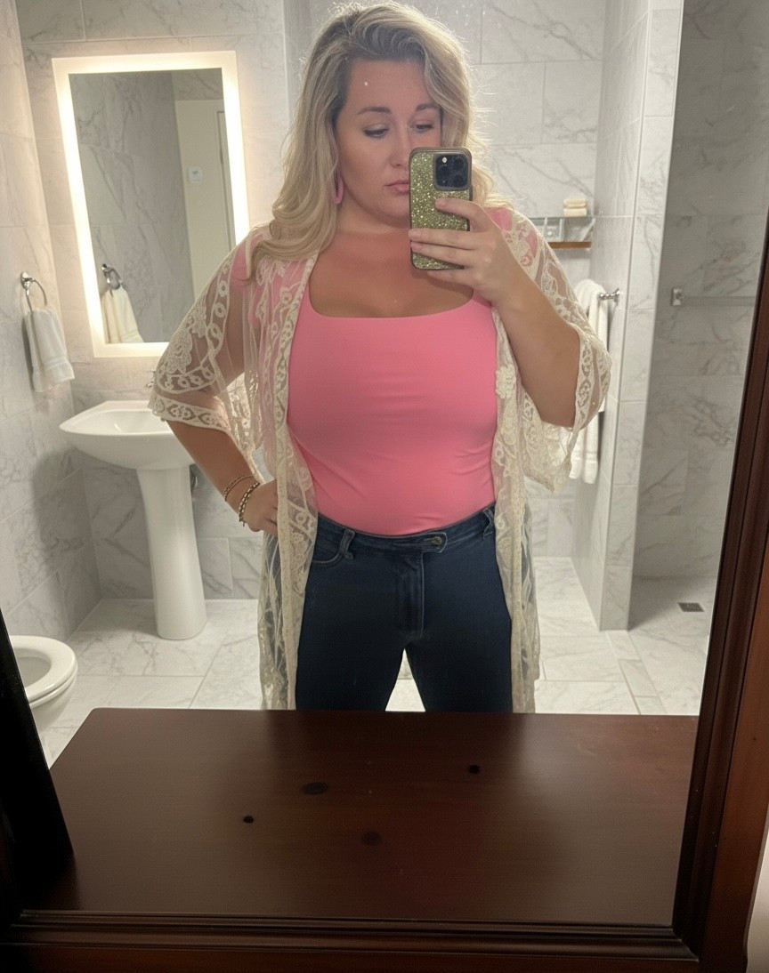 Concert outfit 👢

#LTKMidsize #LTKBeauty #LTKFindsUnder100