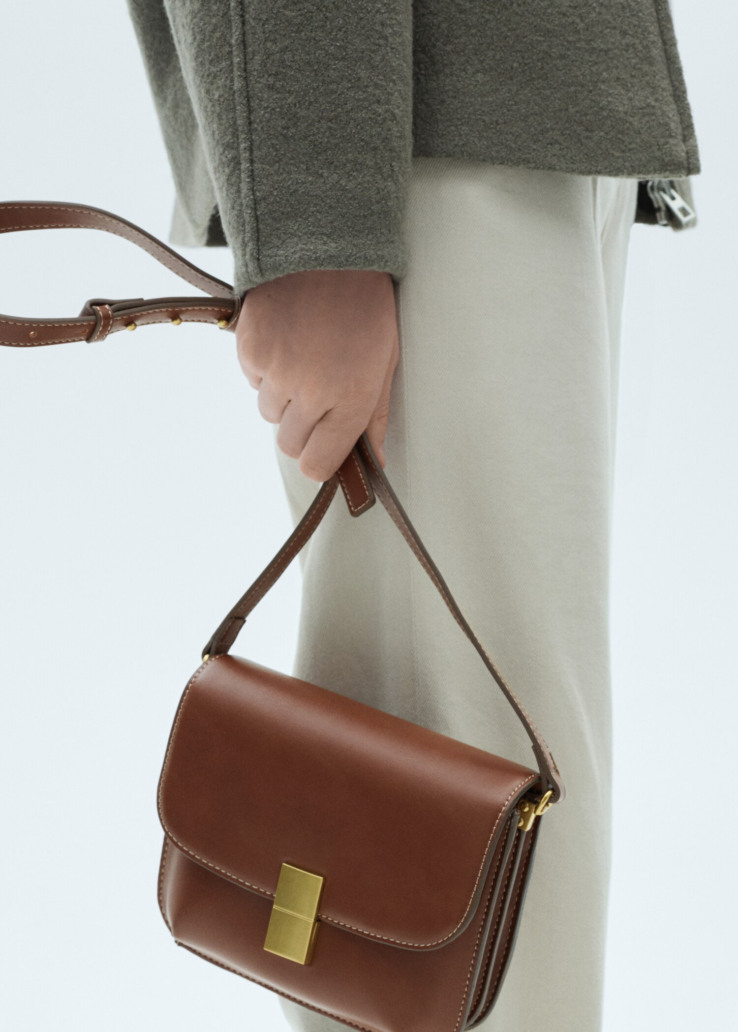 Crossbody bag with metal closure | MANGO (US)