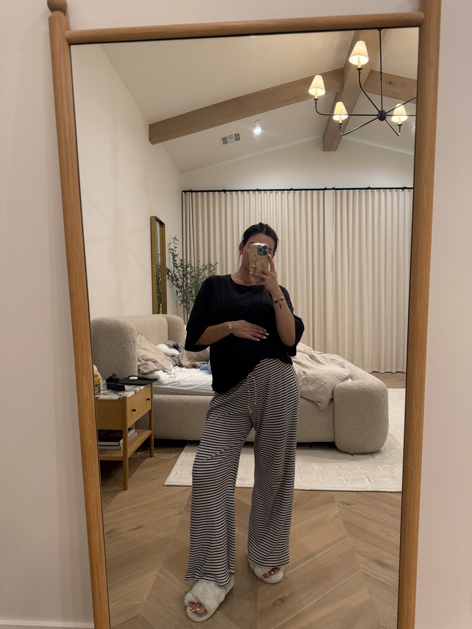 Comfy outfit that fits the bump 

#LTKBump #LTKStyleTip #LTKFamily