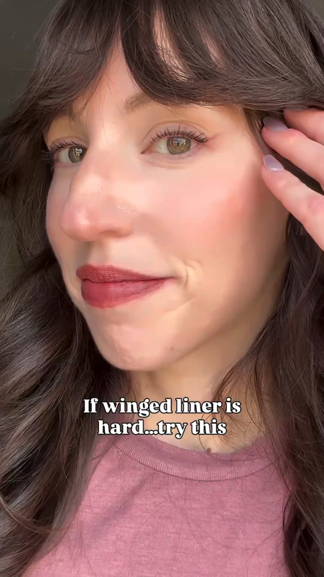 If winged liner is hard, try this more forgiving method.

Map the wing with shadow, trace with a pencil, then blend with that same shadow to create an easy, diffused wing that’s perfect for everyday makeup.

Soft wing, no stress! 

Save this for the next time you try a cat eye and may the wings be ever in your favor. 
.
.
.
.
.
.
.
.
#shadowliner #beginnerfriendlymakeup #softeyeliner #wearablemakeup #wingedlinertutorial

#LTKselfcare #LTKBeauty #LTKgrwm