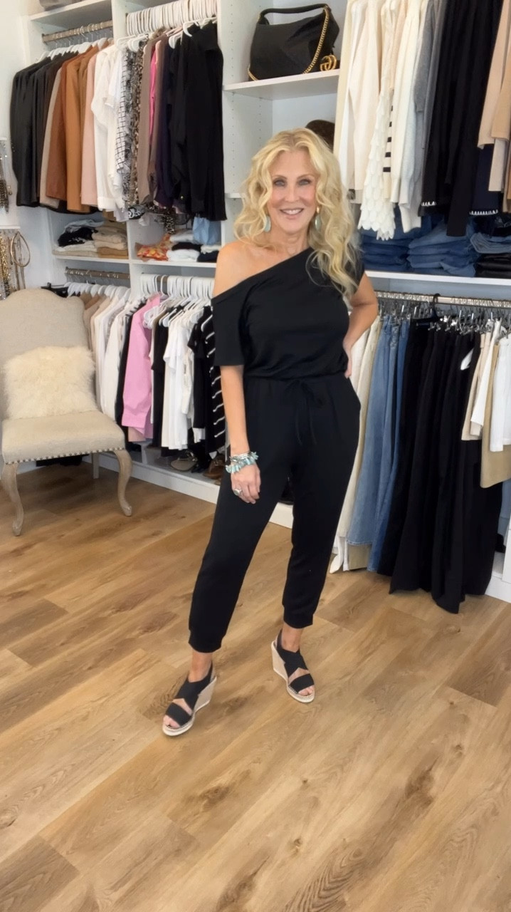 Great jumpsuit! Soft fabric
TTS 

#LTKStyleTip #LTKFindsUnder50 #LTKOver40