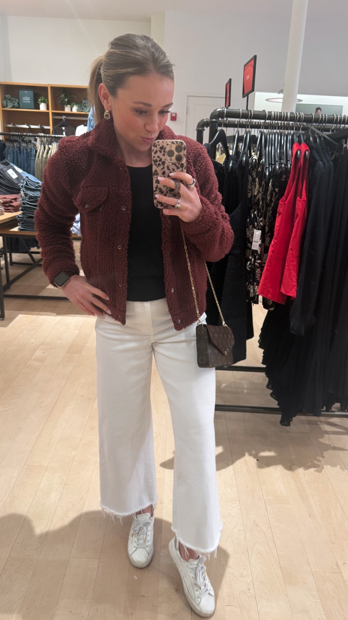 Downtown shopping fit!

#LTKootd