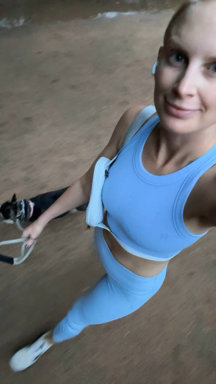 Wearing a small in the bra and medium in the leggings 🩵

#LTKFindsUnder100 #LTKActive #LTKFitness