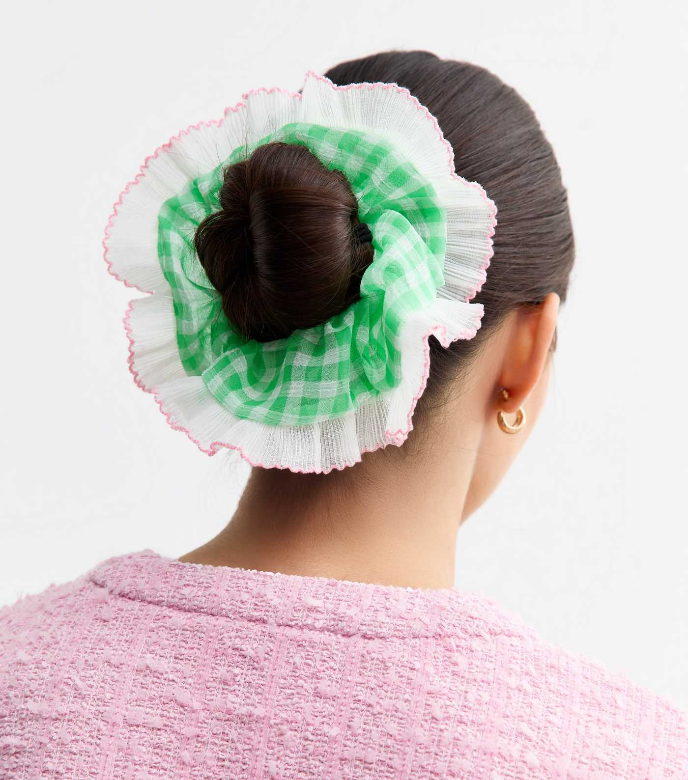 Green Gingham Frilly Trim Scrunchie | New Look | New Look (UK)