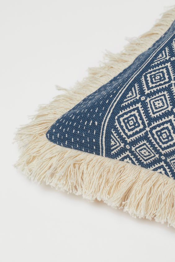 Fringed cushion cover | H&M (UK, MY, IN, SG, PH, TW, HK)