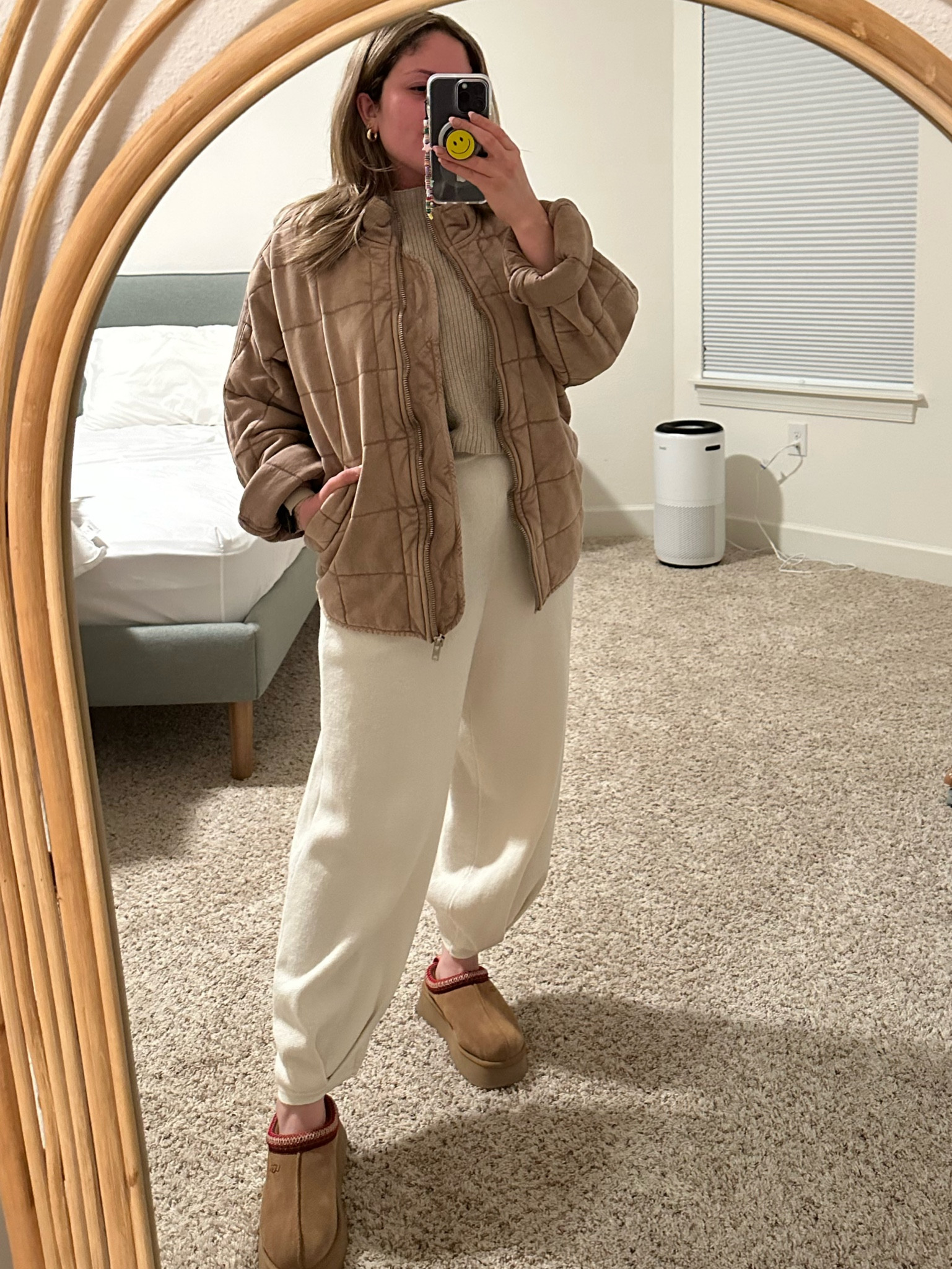 Cute + comfy outfit to run errands🦋

#LTKshoecrush #LTKstyletip #LTKGiftGuide