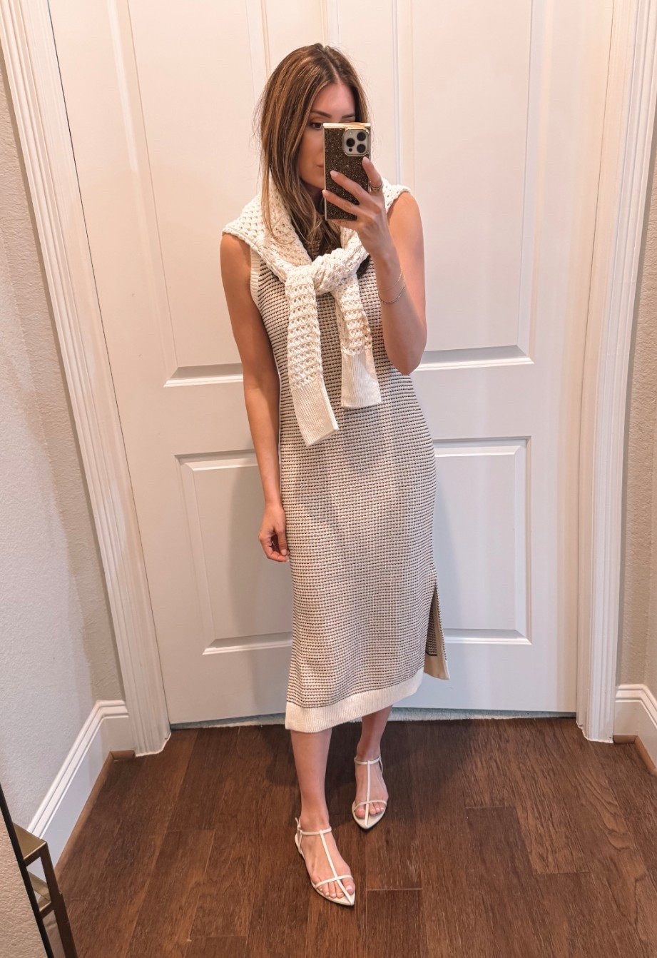 Dress is 20% off with code SPRING20. Wearing XS but wish I had the small instead 

#LTKSaleAlert