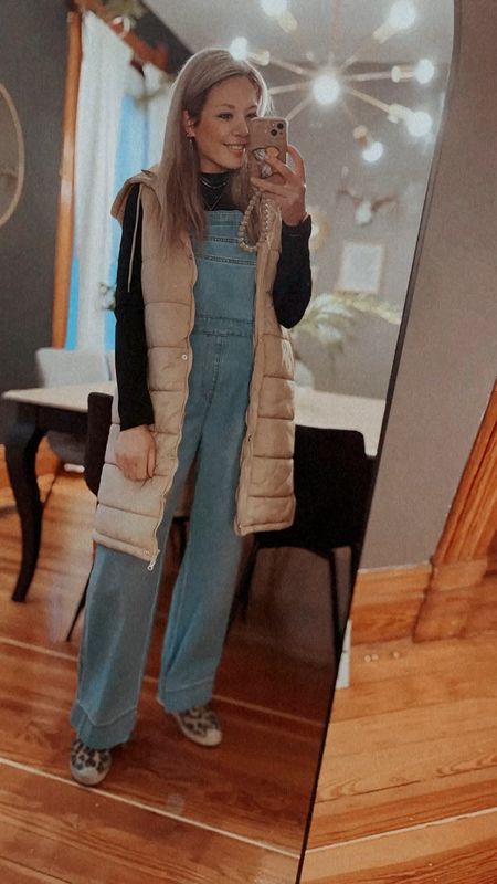 a comfy outfit for school and lots to do today! my overalls are Target and on clearance! 

#LTKfindsunder50 #LTKstyletip