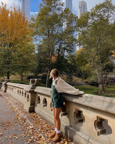 my favorite fall fit 🍁 wearing a size 2 in the overalls 

#LTKtravel #LTKstyletip #LTKSeasonal