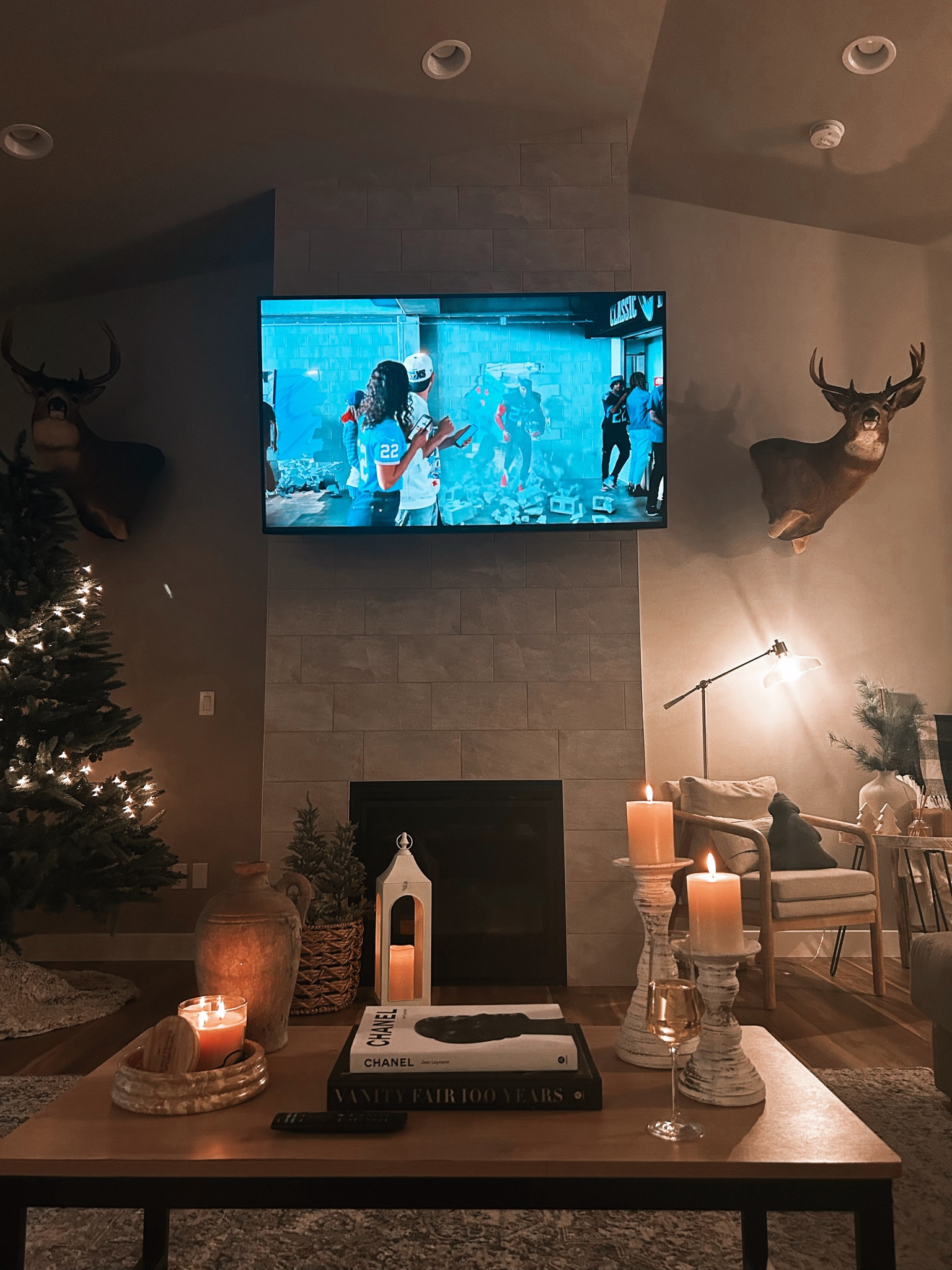 The Christmas tree is unfinished okay?! 😜  Here’s a cozy, affordable  home decor moment. I love adding a mixture of modern and rustic to really elevate a space and make it feel like home. 

#LTKstyletip #LTKfindsunder100 #LTKHoliday