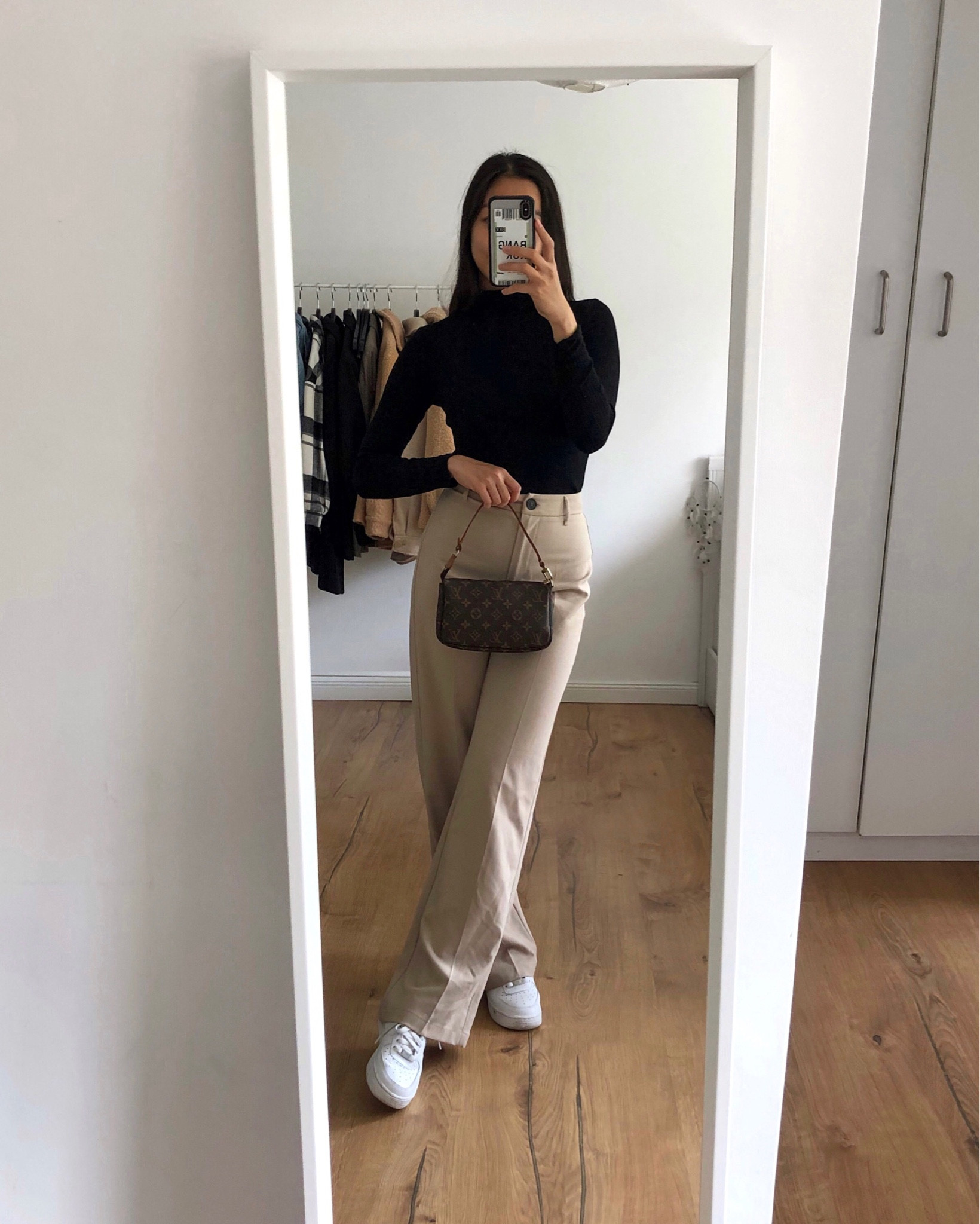 Neutral fall outfit🍂

#LTKfit #LTKSeasonal #LTKeurope