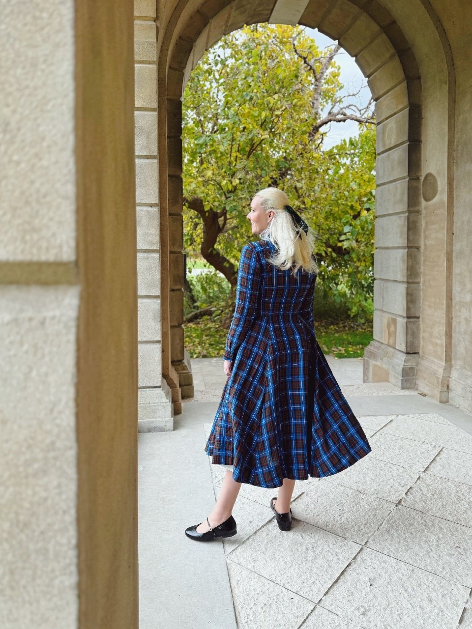 Dream autumn dress? The Son de Flor ‘Frida’ Plaid. I styled with a green velvet hair bow, Cambridge Satchel Mini Sophie bag in Ivy green and Melanie Mary Jane’s in Black Patent by Sezane 💙

#LTKdresses #LTKfestive #LTKeurope