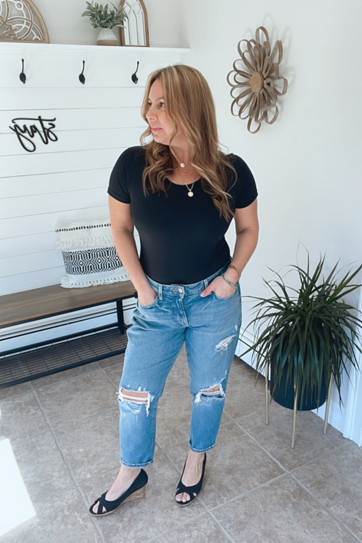 Casual spring outfit idea! Wearing a 10 in the jeans and a large in bodysuit. Use code: 40LBWMM2 for 40% off bodysuit 






Midsize fashion, vacation, date night, Amazon fashion #ltkfind #ltkseasonal #ltkcurves

#LTKtravel #LTKunder50 #LTKsalealert