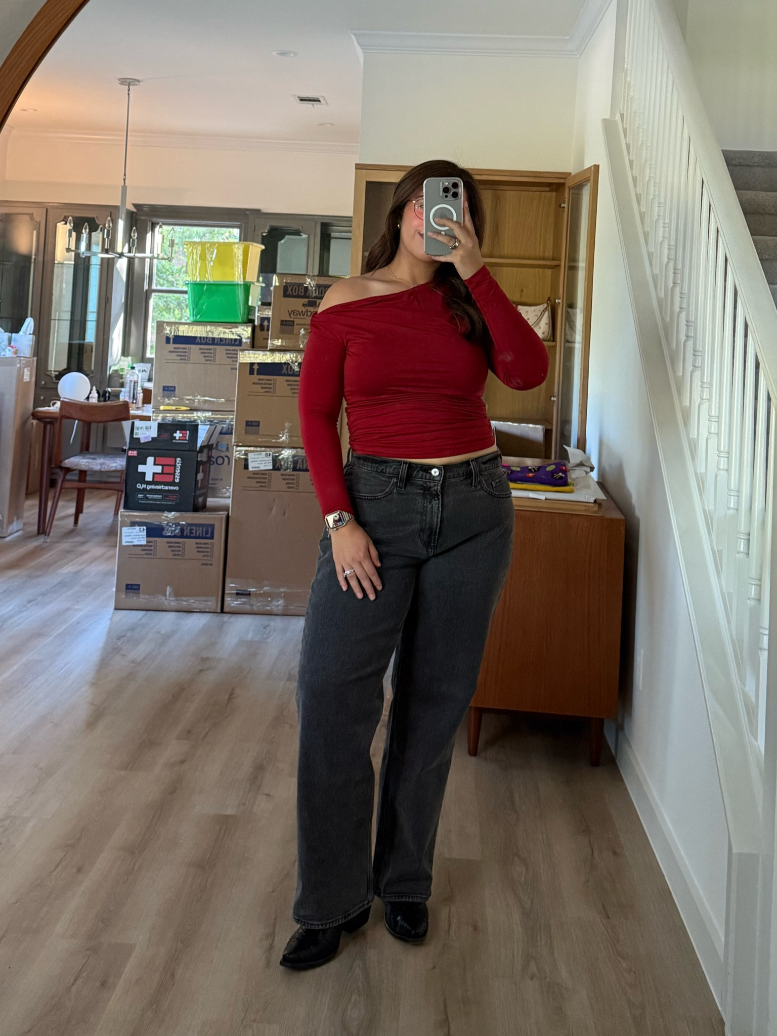 Size medium in the top, size 30 short in the jeans 

#LTKMidsize #LTKFindsUnder100 #LTKStyleTip