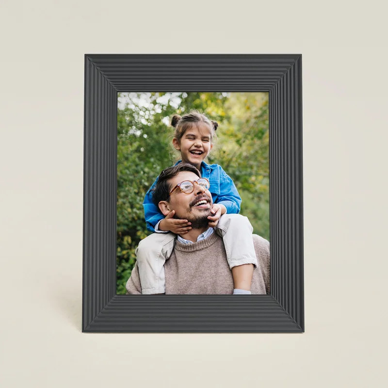 Mason 9" | Aura's freestanding, dual-orientation frame | Aura Frames