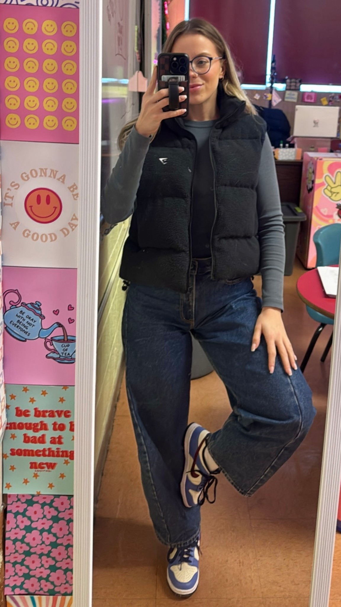 my fav jeans of all time (25 regular) #denim #jeans #abercrombie

#LTKjeans #LTKcanada #LTKwinter